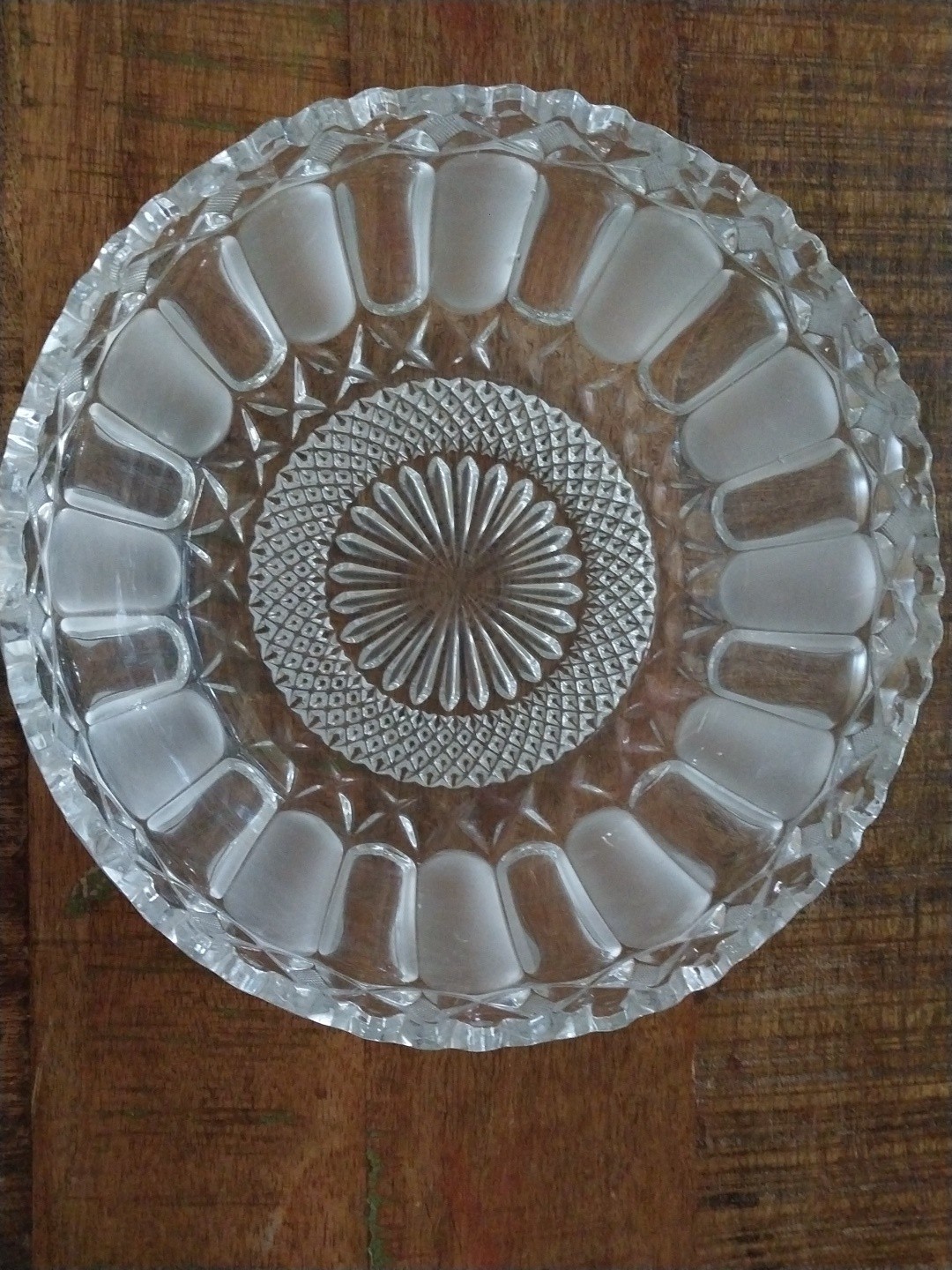 VTG Crystal Cut Bowl Frosted Side Panels Sawtooth Rim & Sunburst Bottom 9″x3.50″