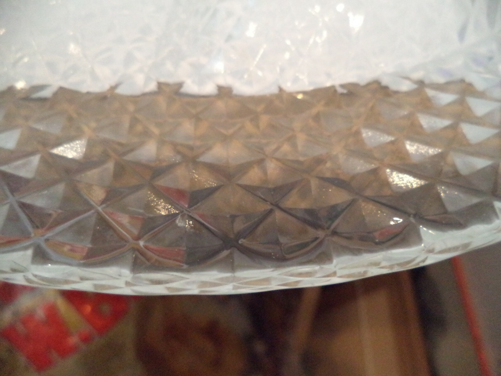 LARGE ANTIQUE PLATE 3 SECTION DIAMOND CUT 13 1/2″ ROUND 4.13 POUNDS PEACE DESIGN