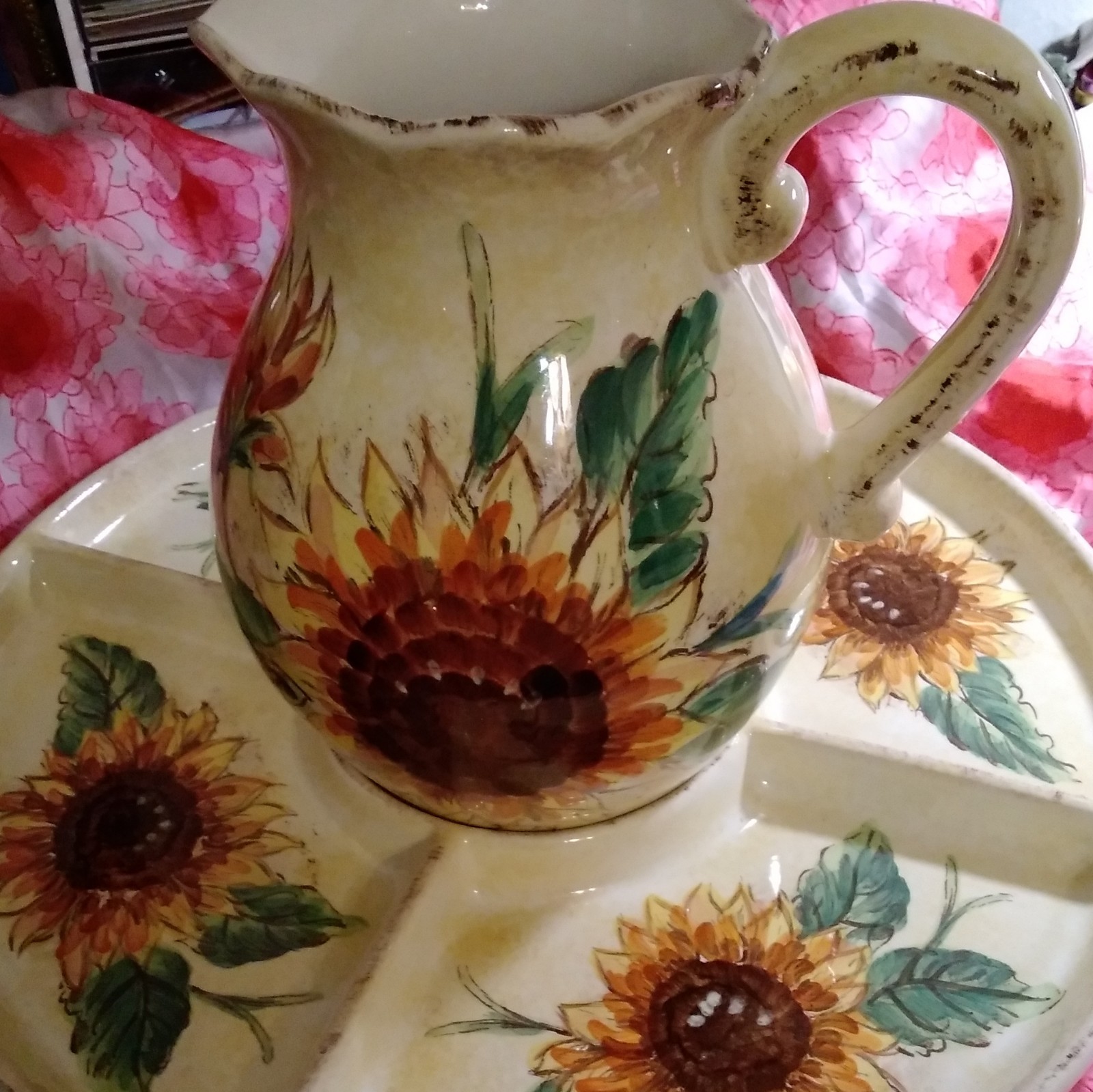Maxcera Tuscan Sunflowers Round Divided Ceramic Serving Tray Glossy Backstamp