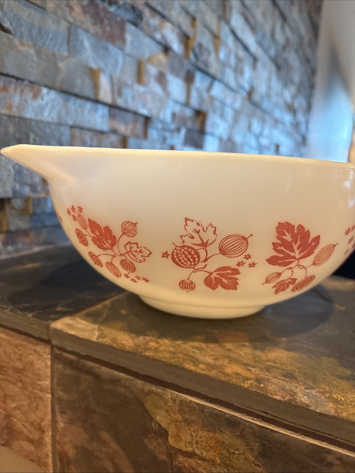 Vintage Pyrex White & Pink Gooseberry 443 Cinderella Nesting Bowl 2 1/2 Quart