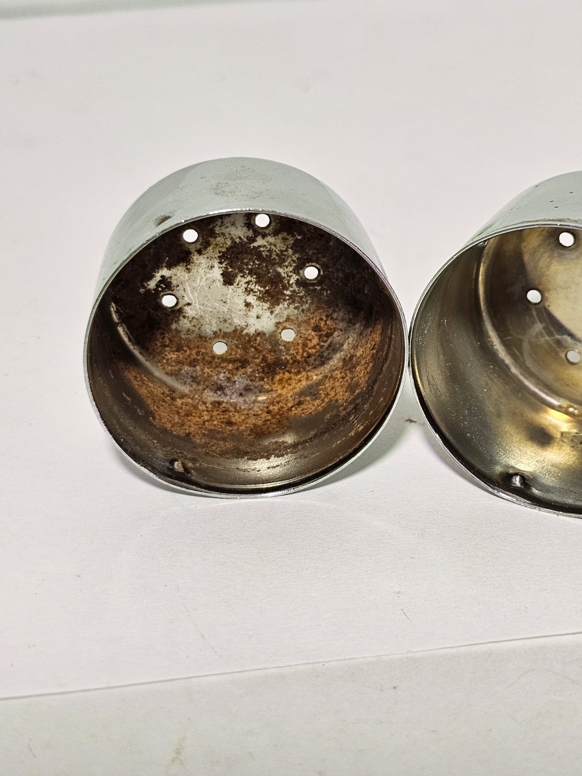 Vintage Olive Green Glass Salt Pepper Shakers Metal Lids Retro Set Not Marked