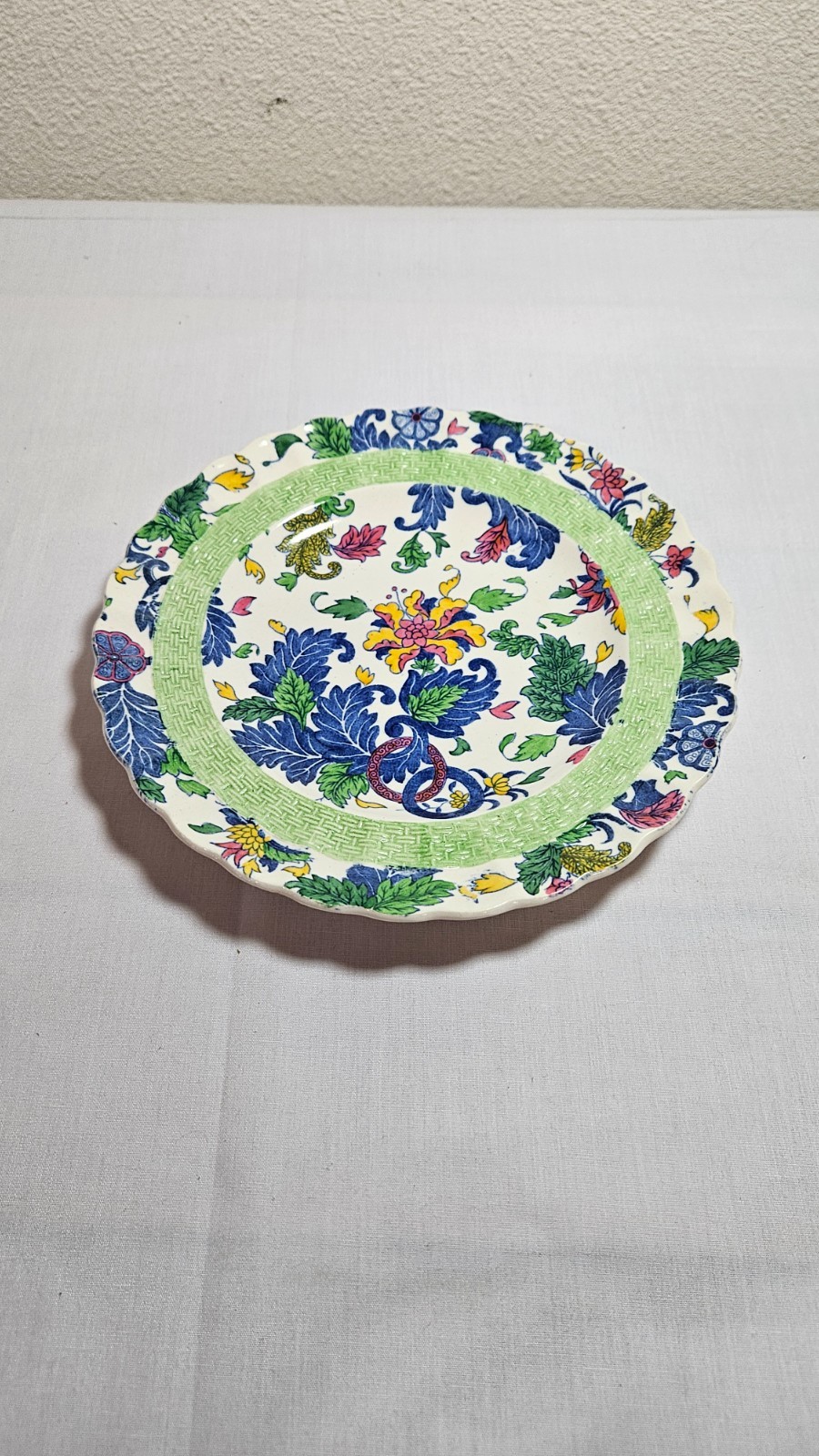 Vintage Copeland Spode “Byron” 7.75 in salad/bread and butter plate SP 2-8310