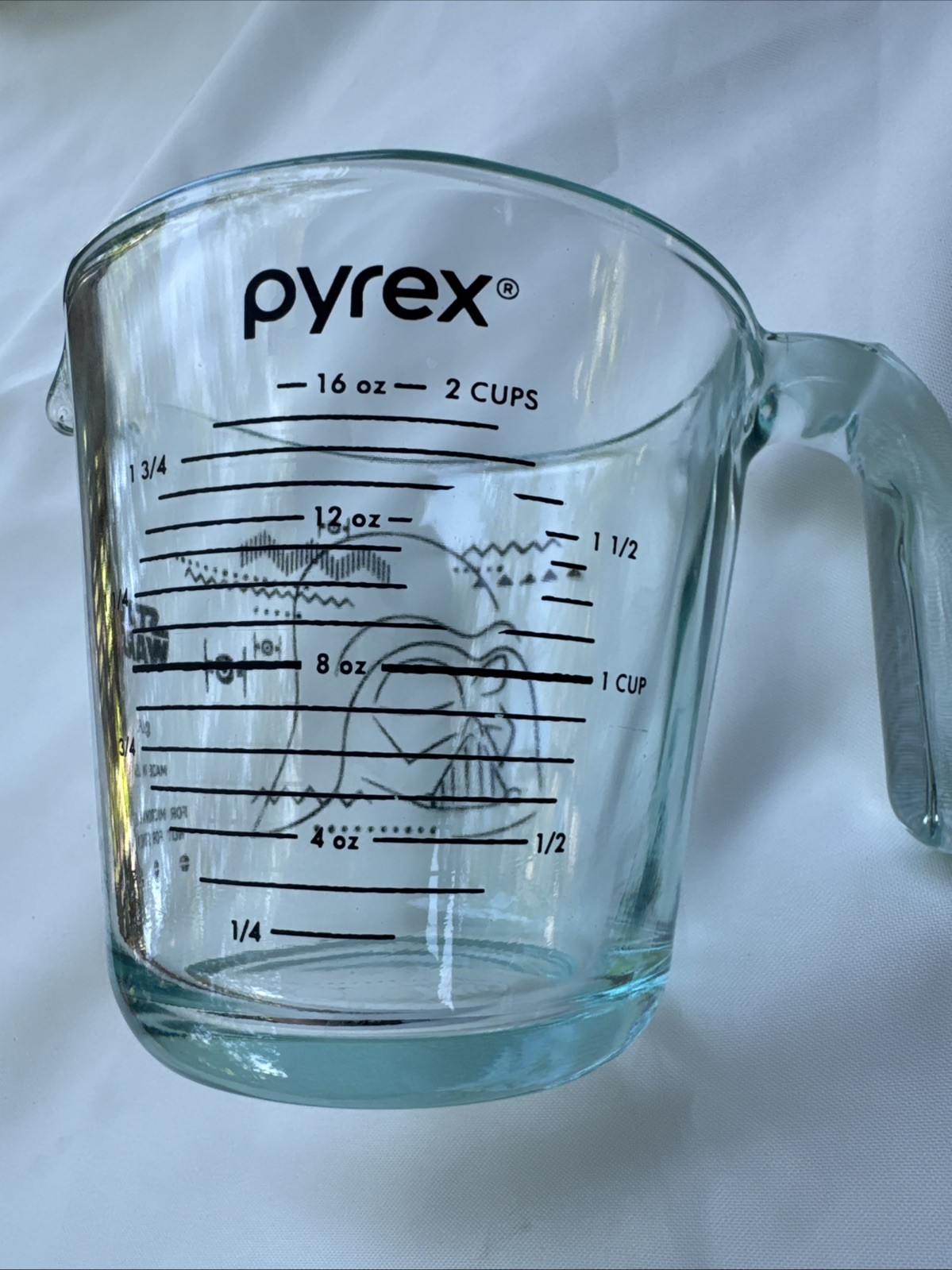 Star Wars Darth Vader Pyrex 2 Cup Glass Measuring Cup 
