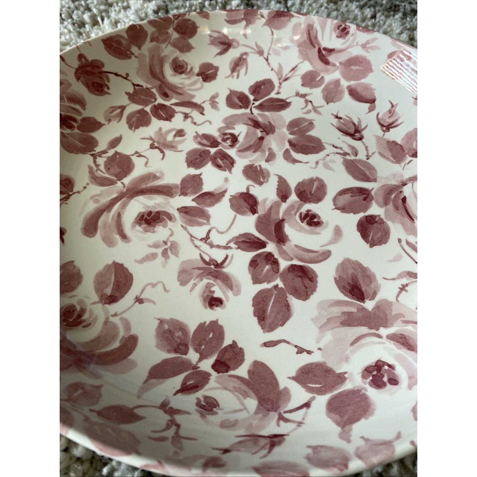 Spode Red Roses & Leaves Pasta Serving Bowl Pattern