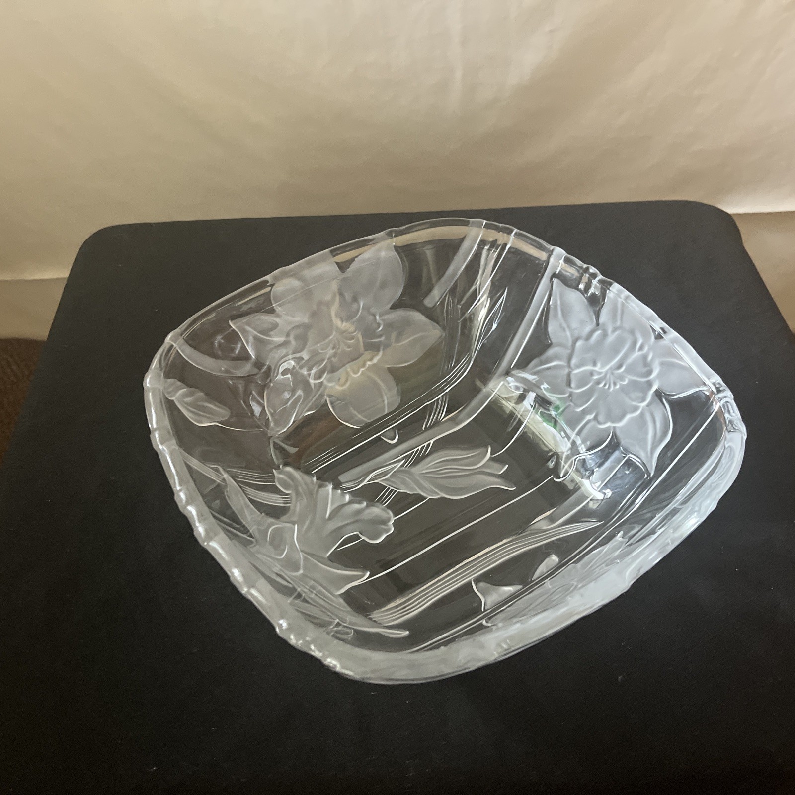 Vtg Rare Crystal Clear Studios 1989 Heavy Daffodils Serving Crystal Fruit Bowl