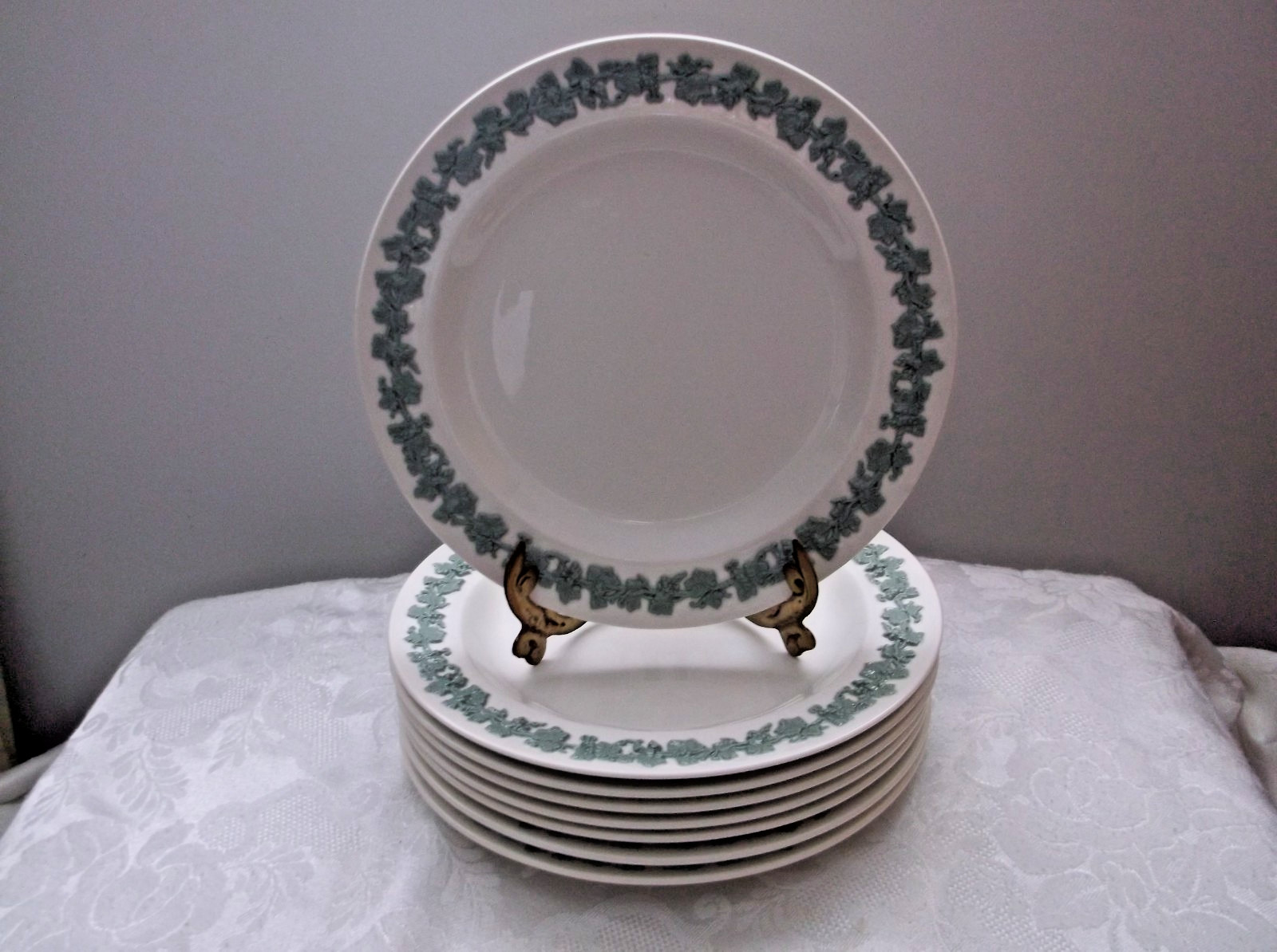 Set of 8 Wedgewood Embossed Queensware Celadon on Cream 8 1/8″ Salad Plates