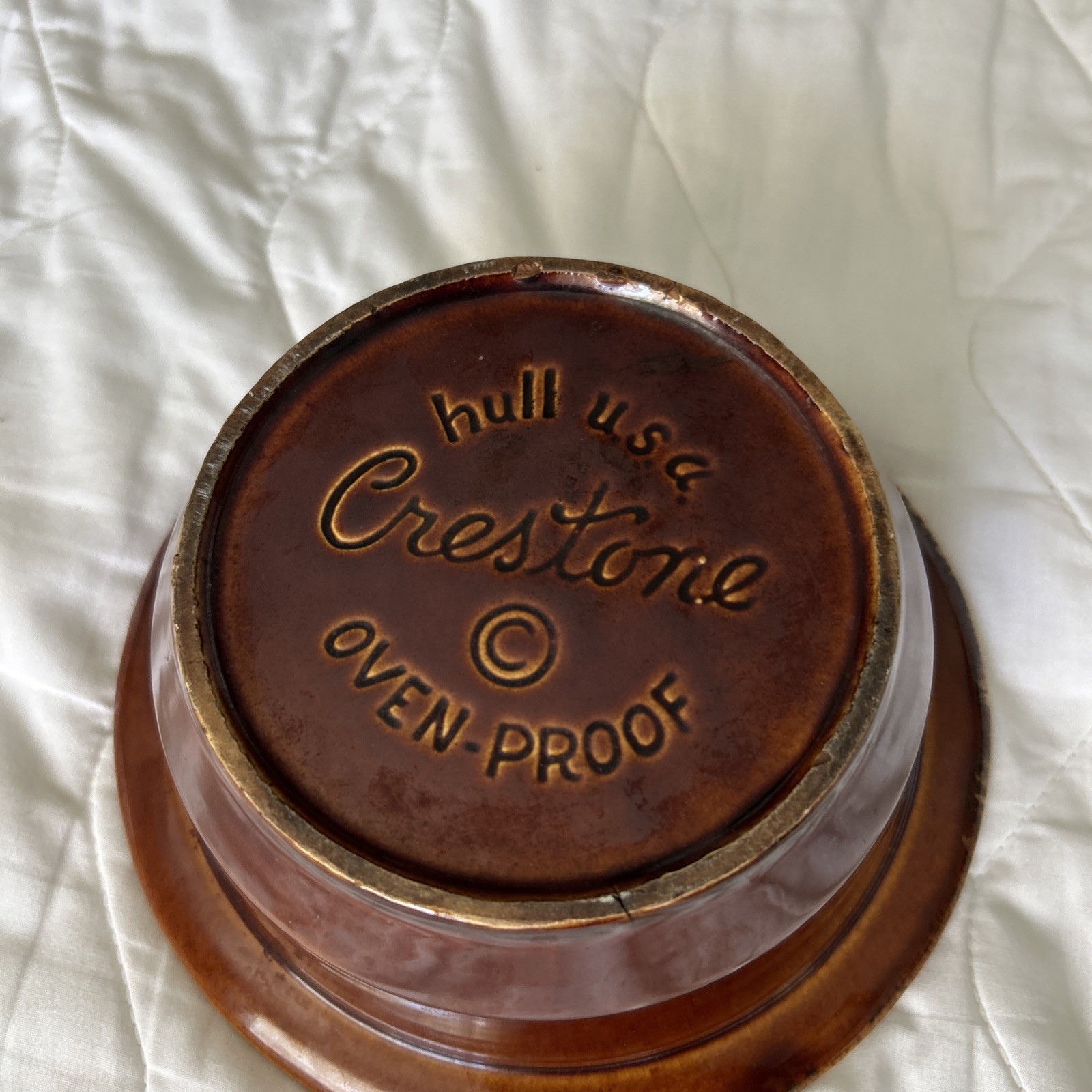 HULL USA Crestone Pottery Oven Proof Brown Drip Glaze 8 Inches Diameter. Vintage