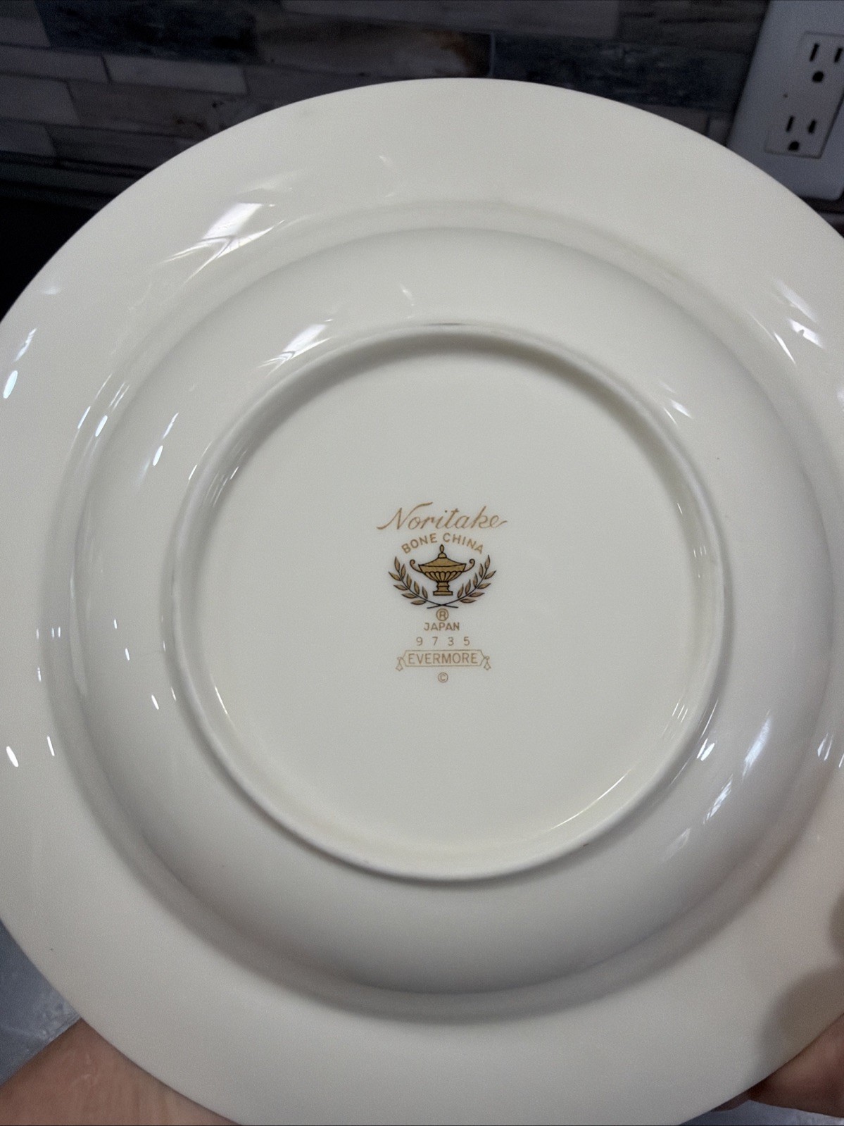 Noritake Fine China – EVERMORE Pattern #9735 – 8 1/4″ Rim Soup Bowl Set Of 4