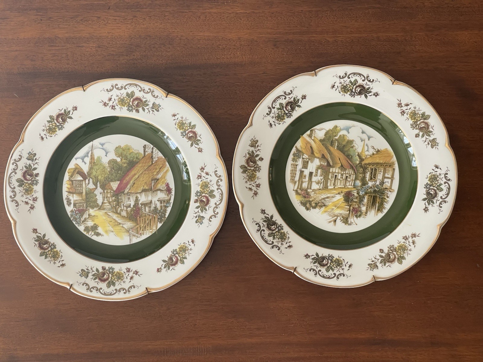 Vintage Ascot Wood & Sons English Village Wall Plates Green Rim Set of 2