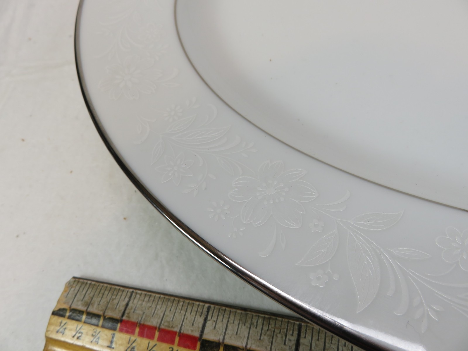 Noritake Ranier 6909 Oval Serving Platter 11 3/4 X 8 3/4 inches White Floral
