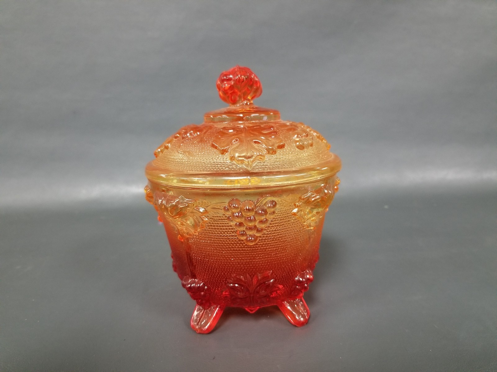 VTG Jeannette 6″ Amberina Grape + Vine 3-Footed Lidded Candy Dish Cluster Handle