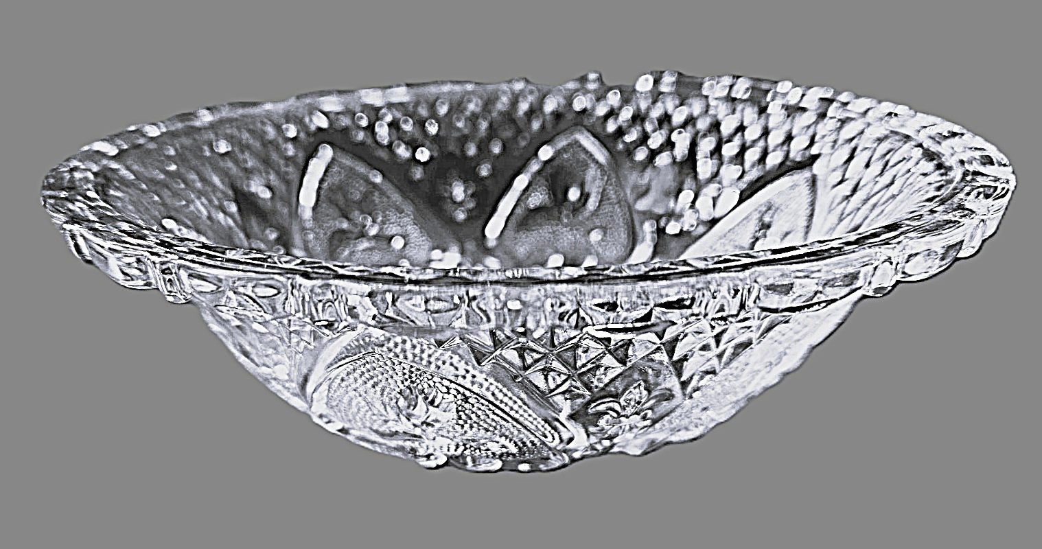 Serving Bowl / Candy Dish KIg Clear Glass Fleur de Lis Roses Hearts Vintage