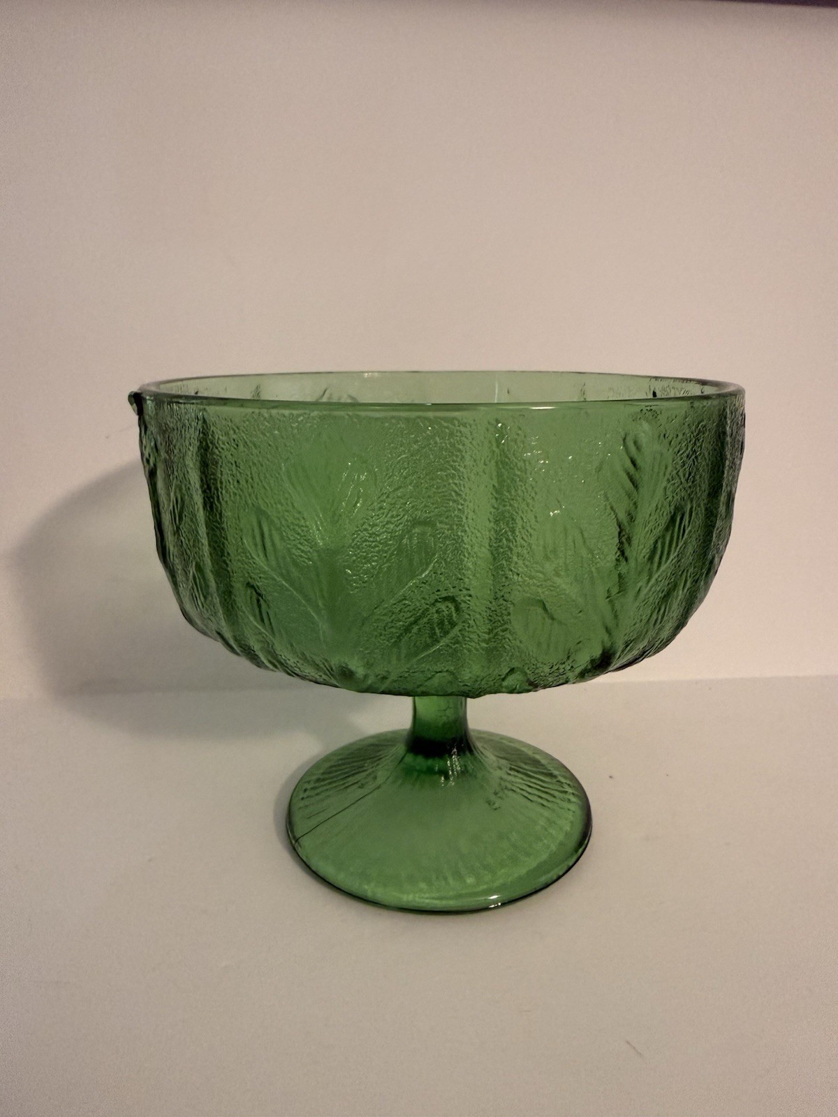 FTD 1976 Green Pressed Glass Leaf Compote Pedestal Bowl Decorative Retro 5 3/4”