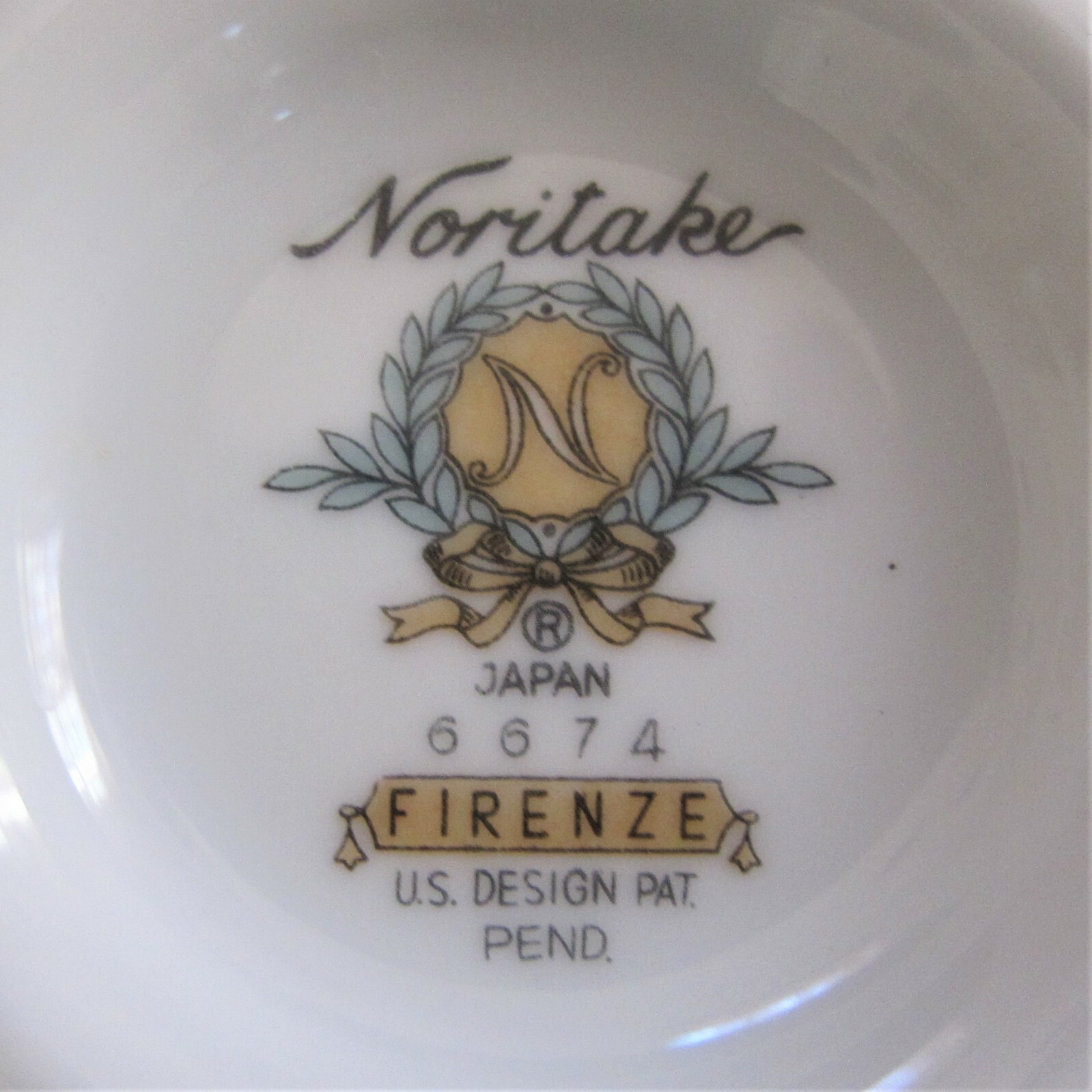 Vintage Noritake Teacups with Saucers Floral on White Gold Trim Firenze 6674