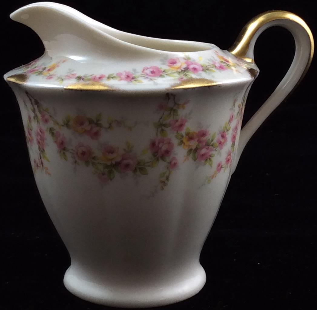 Haviland Varenne New York Group of 3 Gravy Boat Creamer and Sugar Bowl Lid Only