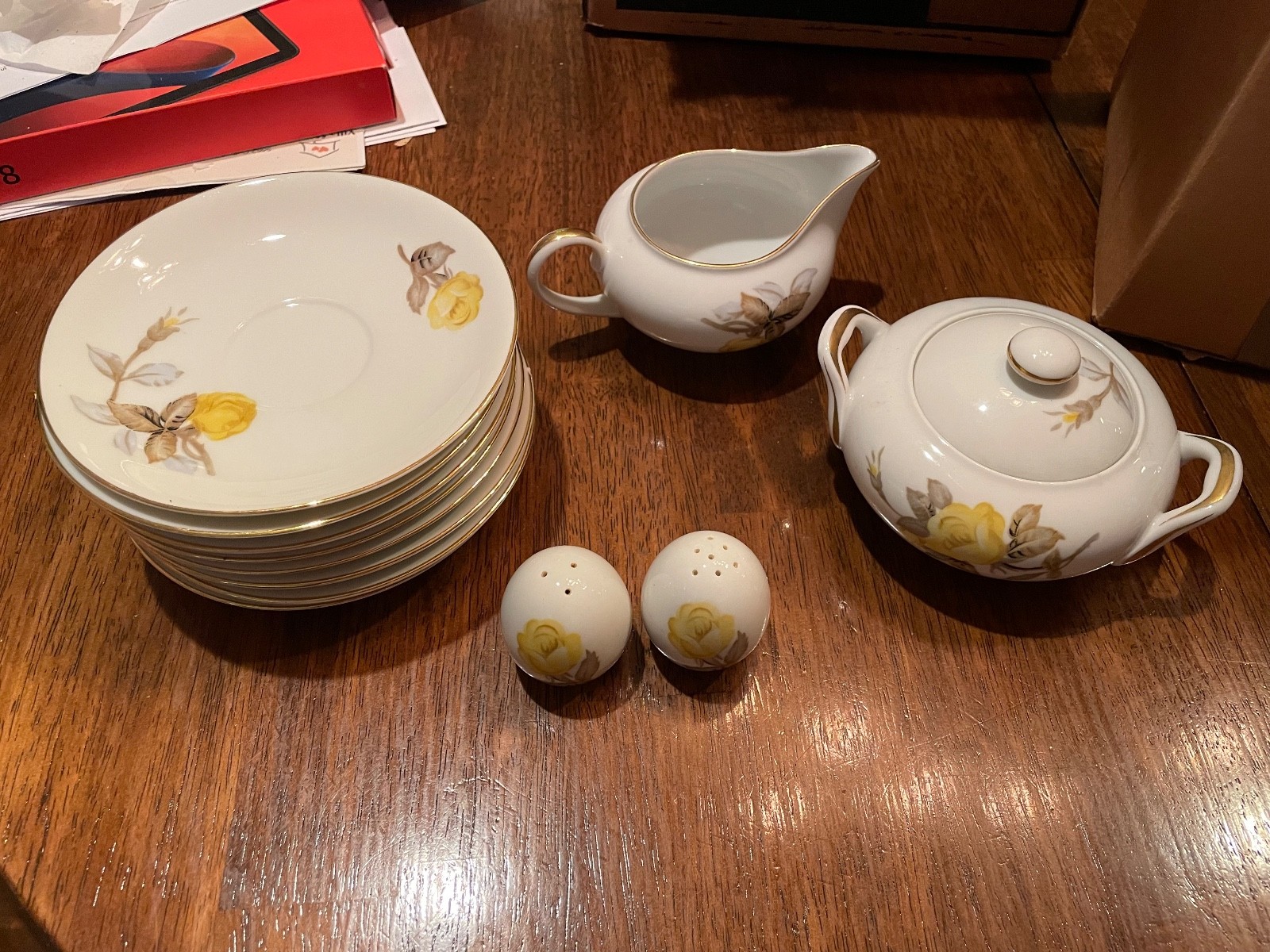Sango Cotillion Yellow Rose Coupe Gold Trim Dinnerware
