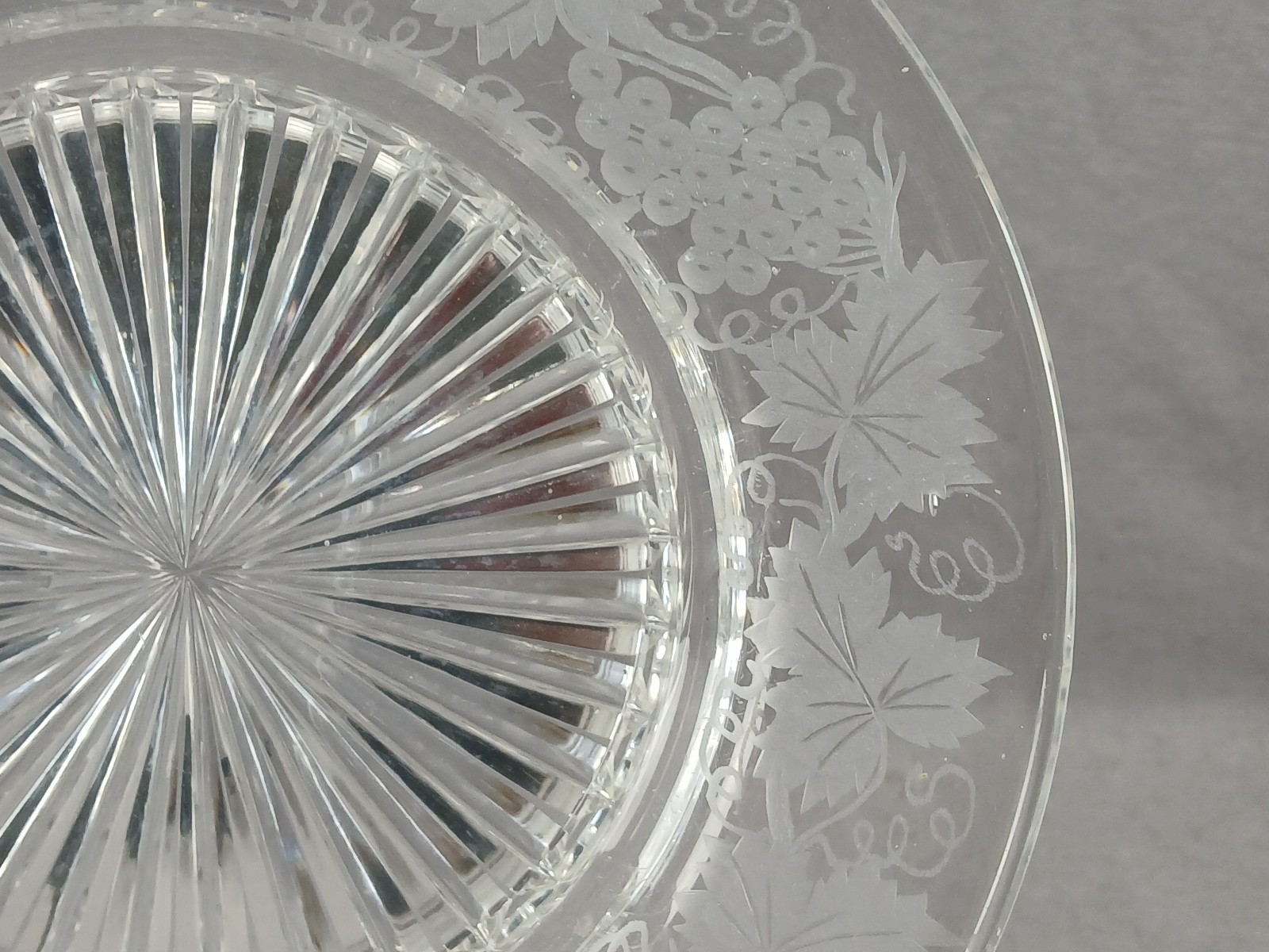 Antique American Engraved Grape Vine Pattern 8 1/8 Inch Cut Glass Plate