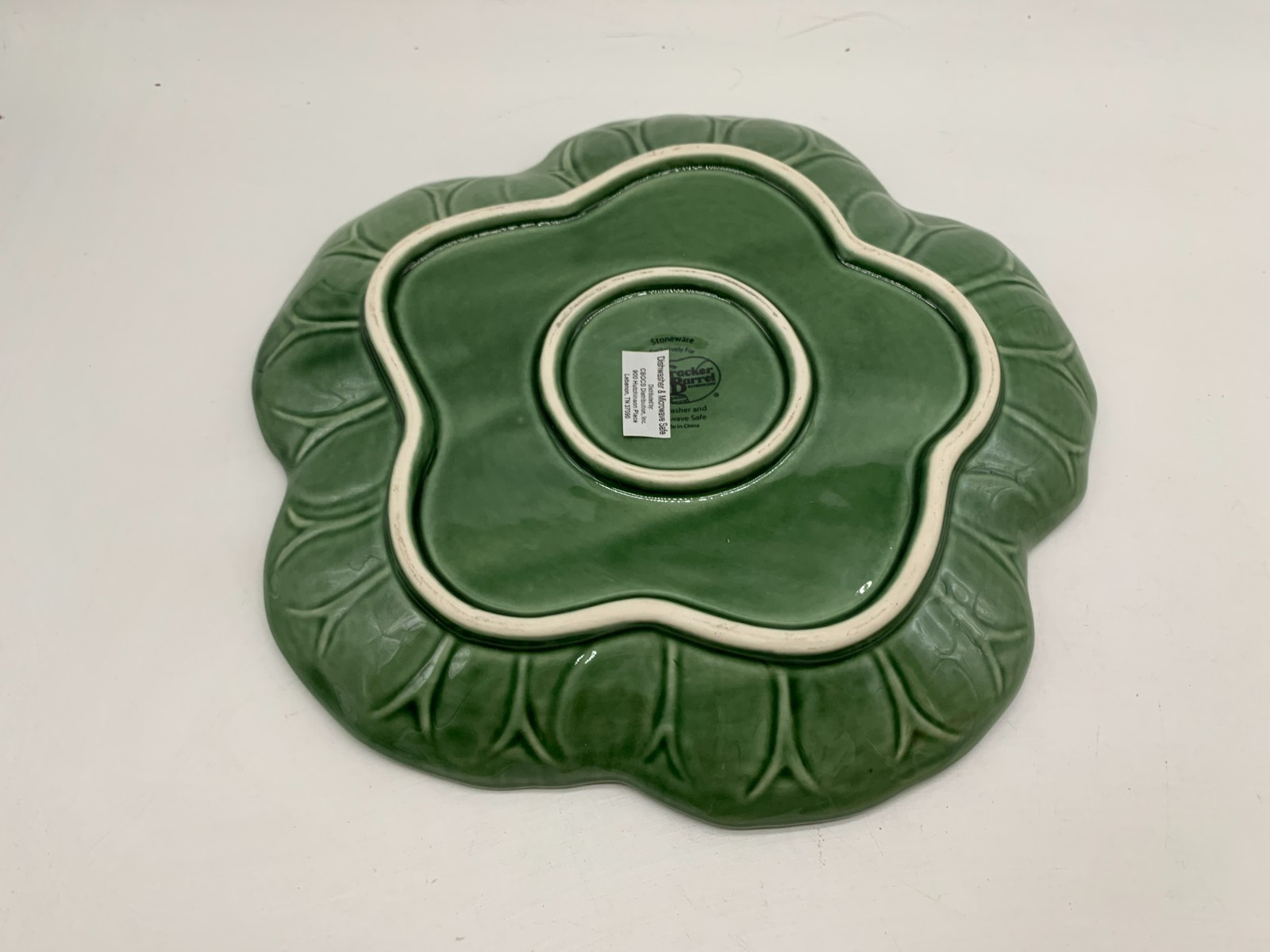 Cracker Barrel Ceramic 10in Cabbage Leaf Plate AA02B23030