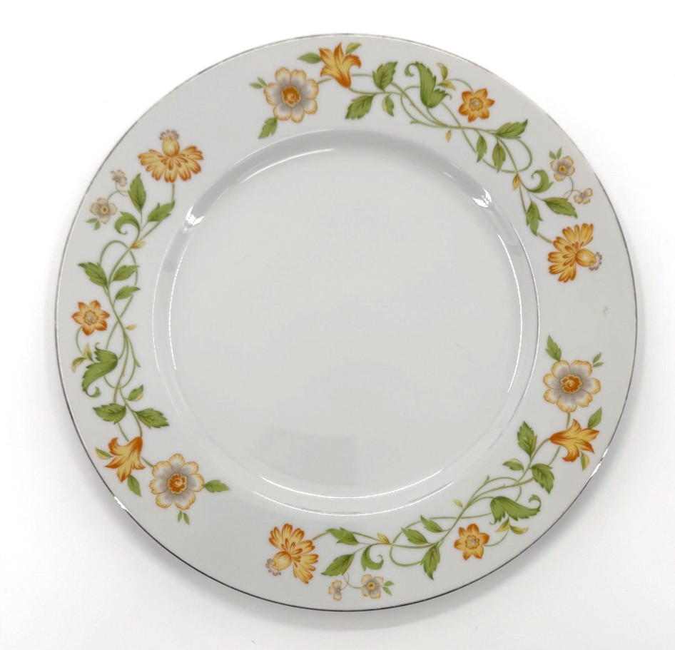 EKCO International Dinner Plate Generation VTG Japan Exquisite Fine China 10.5″