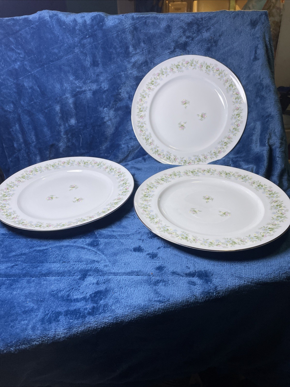Johann Haviland Bavaria “Forever Spring” Set of 3 1 W/ Chip DinnerPlates, 10”