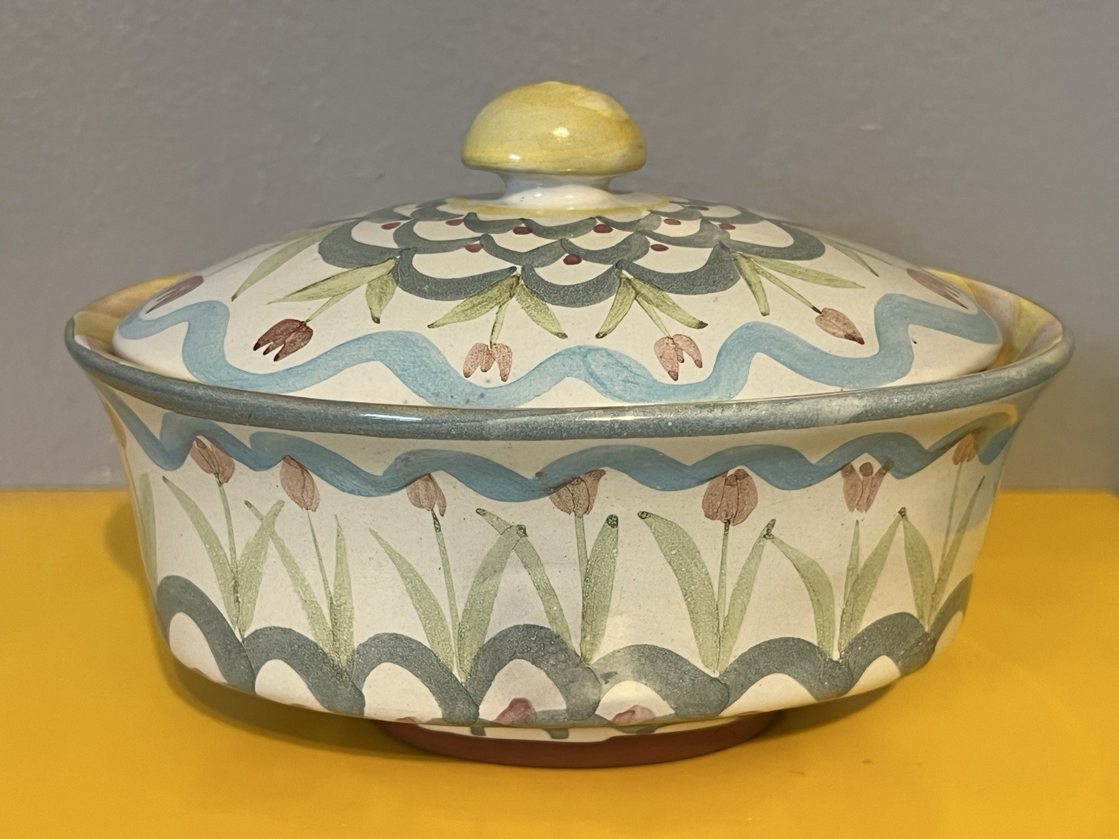 MacKenzie-Childs Taylor King Ferry Chowder Bowl With Lid 7″x5″x5″ Terracotta