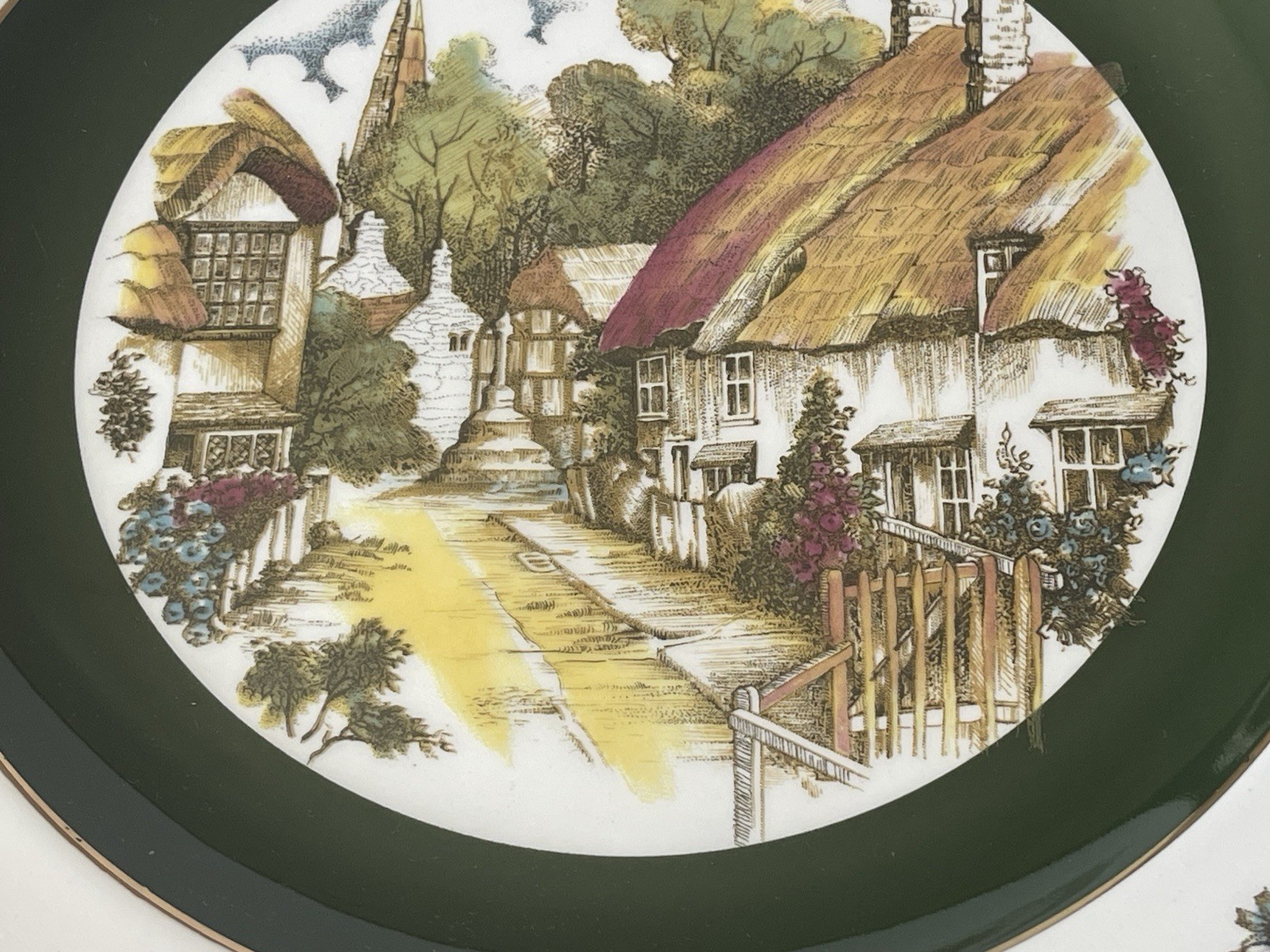 Vintage Ascot Wood & Sons English Village Wall Plates Green Rim Set of 2