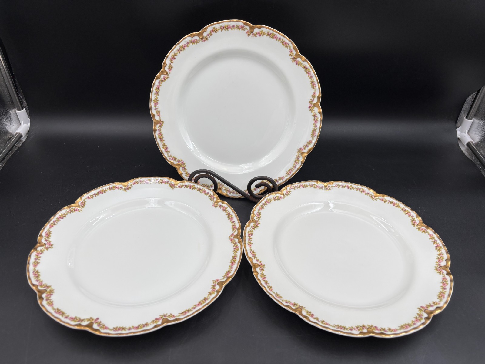 Haviland “SCHLEIGER 524″ Germany ~ Set of 3 ~ Dinner Plates ~ 9 3/4”