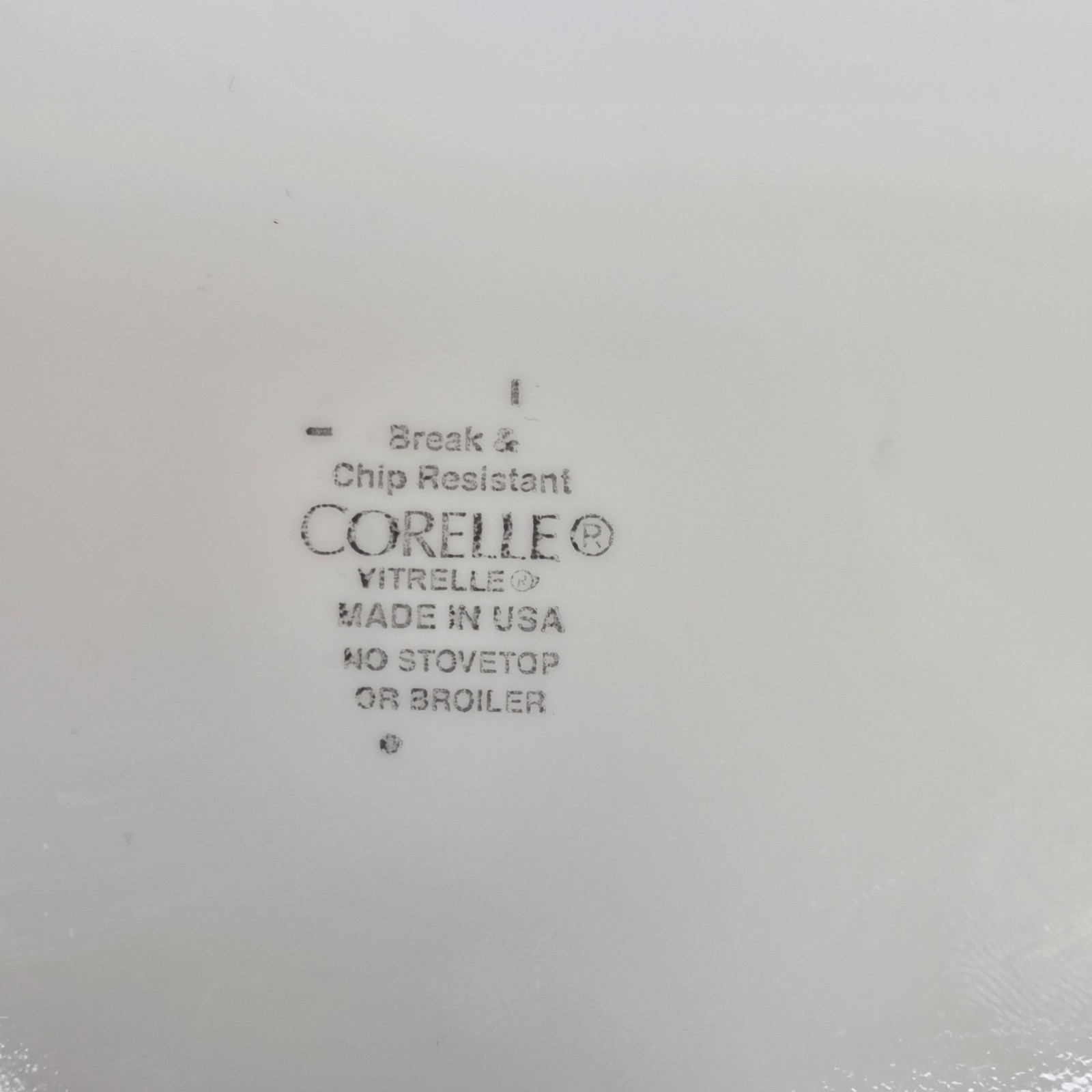 Corelle Vitrelle Corning Red Berries and Leaves 7 Dinner Plates