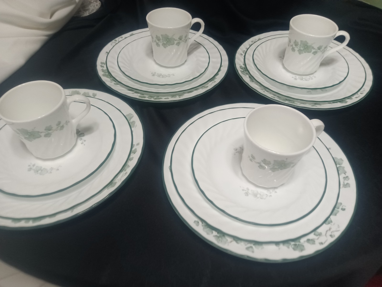 16 Pieces Corelle “Calloway”design-Plates, Luncheon Plates, Dessert Plates, Cups