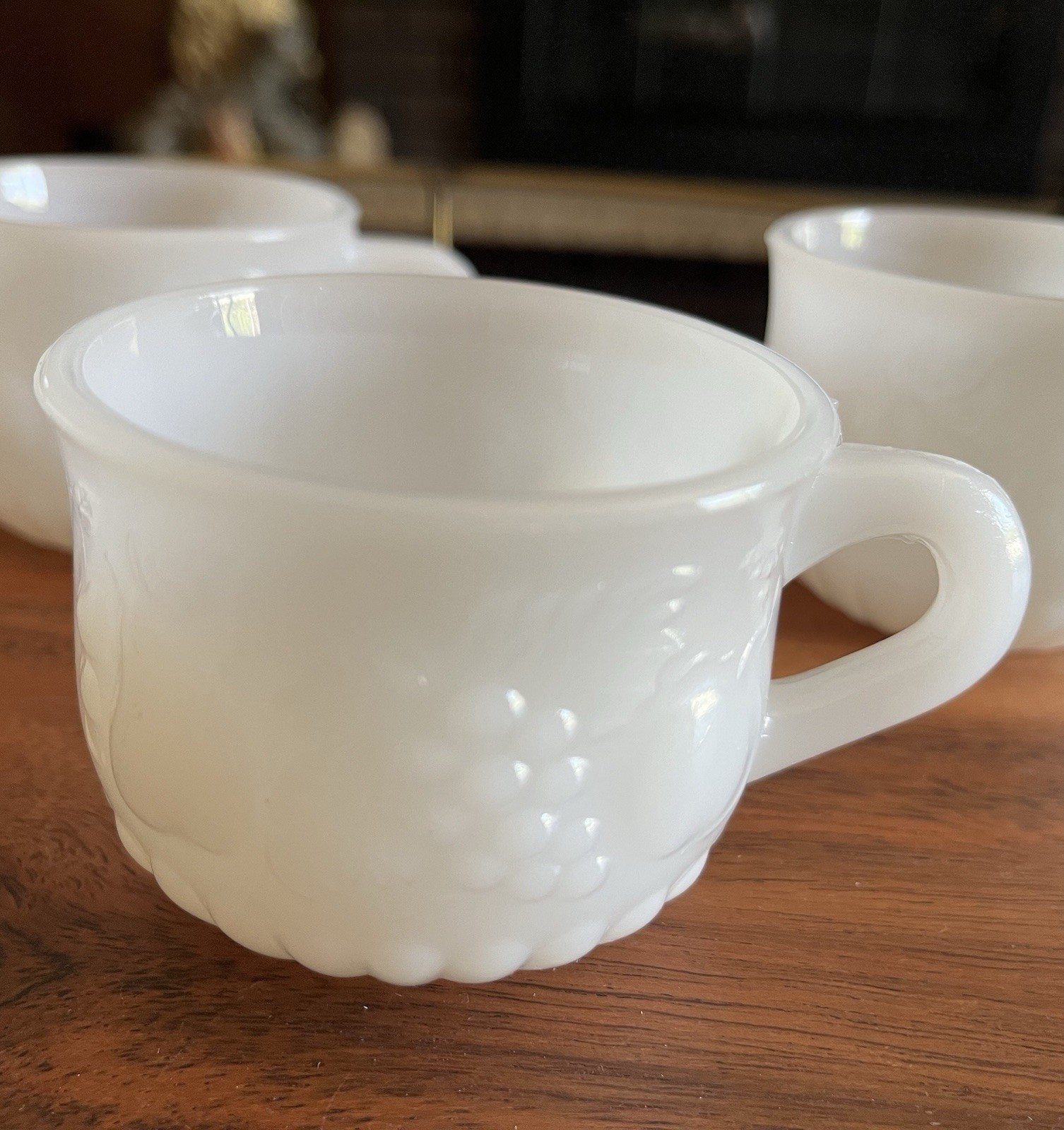 Vintage Jeannette Della Robbia Milk Glass Fruit Punch Custard Cups Set Of 4 Mugs