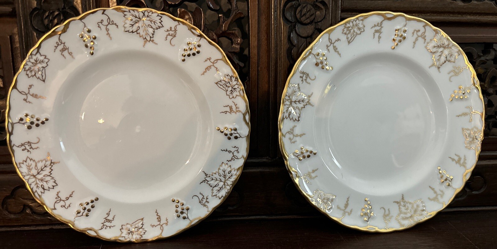 (2) Royal Crown Derby VINE GOLD Bread & Butter Plates 6 1/8″ in PERFECT CONDITON