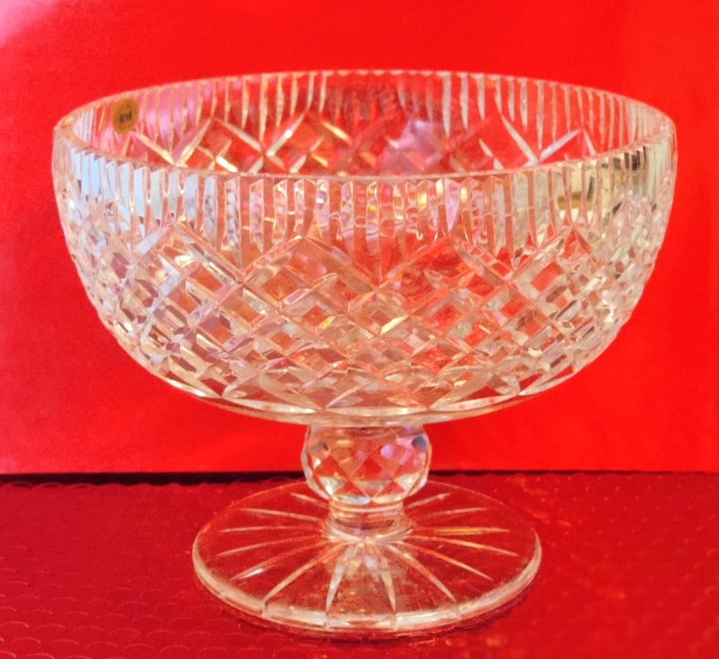 Tyrone Crystal Footed Centerpiece Bowl Ireland 6.25 tall 8 in wide Faceted Stem