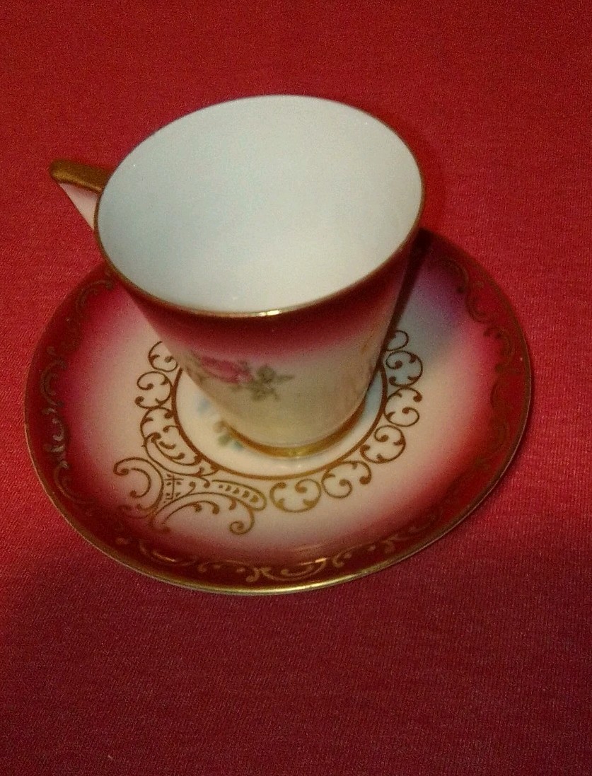 Mitterteich Bavaria Germany Demitasse Cup And Saucer Gold Trim Red/pink/Cream