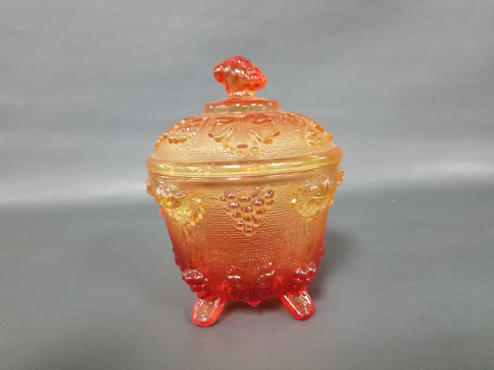 VTG Jeannette 6″ Amberina Grape + Vine 3-Footed Lidded Candy Dish Cluster Handle