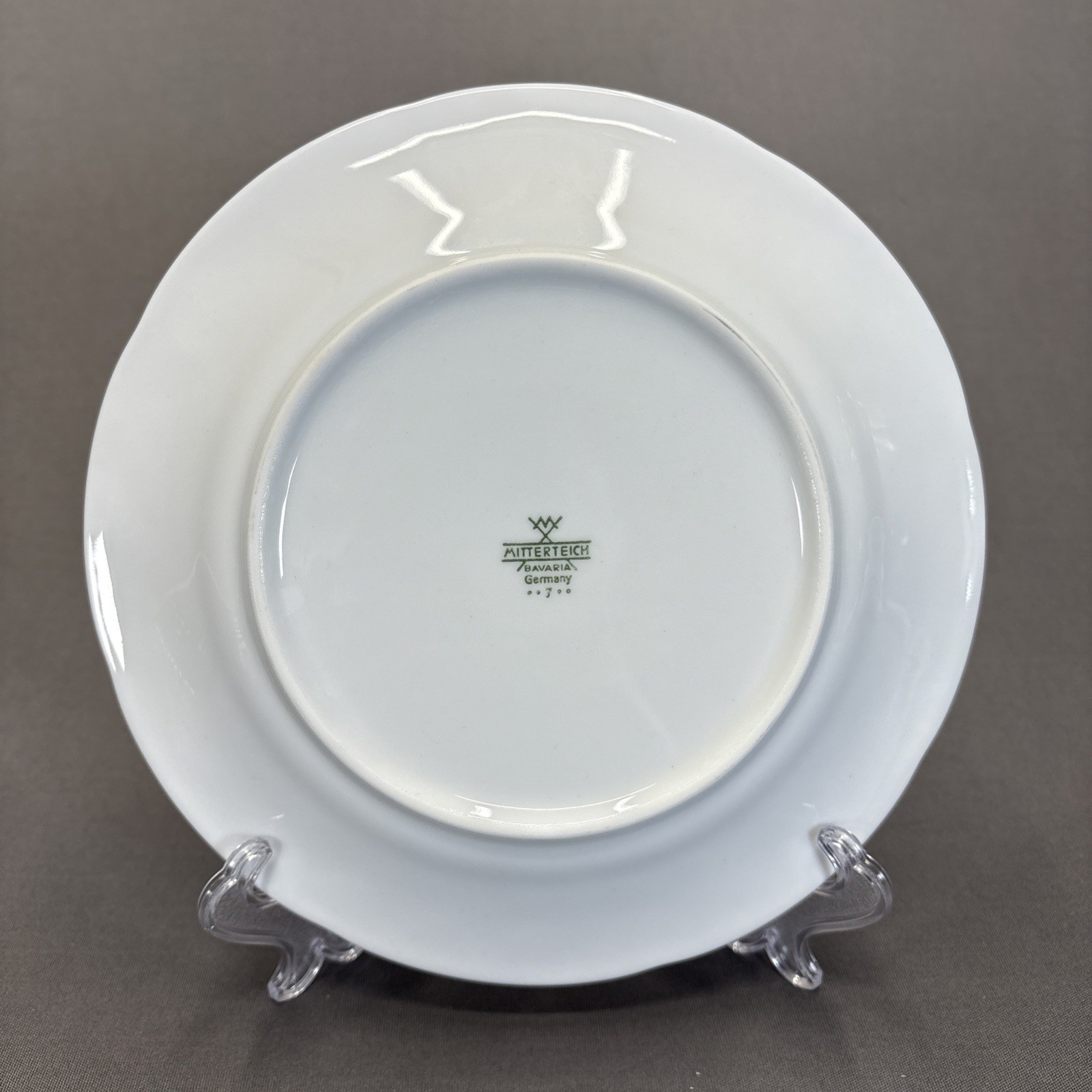 Mitterteich Bavaria Salad Plate 7 1/2″ Set of 4 Gold Trim Verge Embossed Scrolls