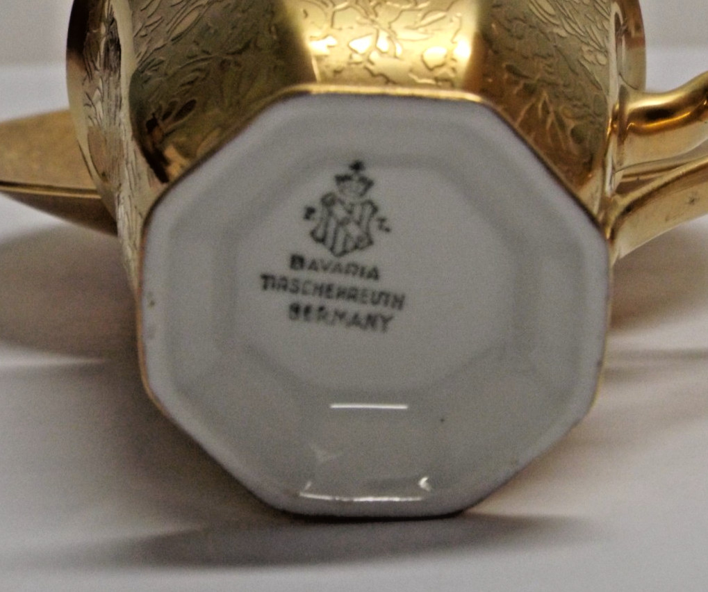 PICKARD Rose & Daisy Gold Porcelain Demitasse Cup and Saucer – NO chips/cracks