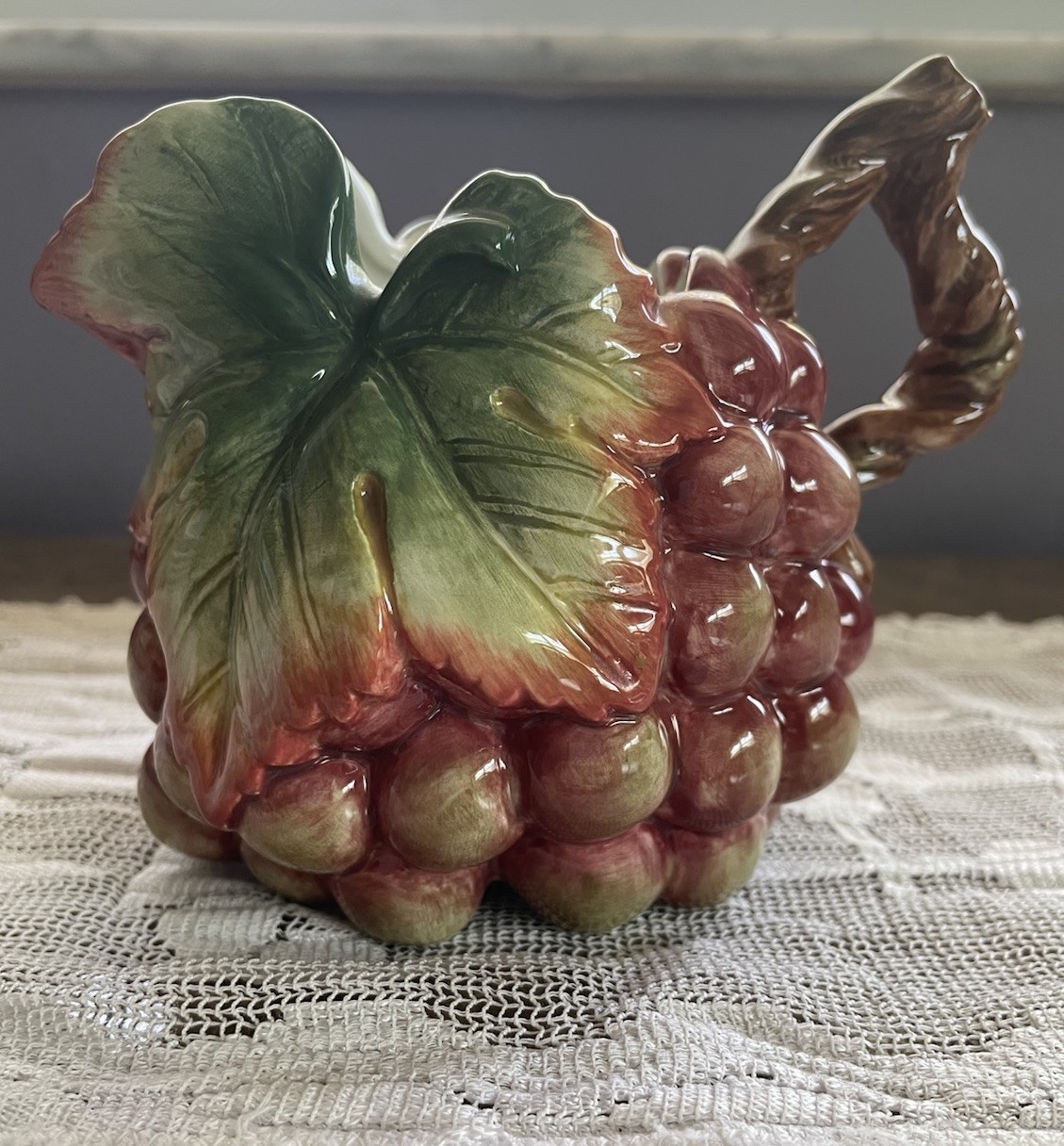 Fitz and Floyd Classics Country Gourmet Grape Cluster Creamer