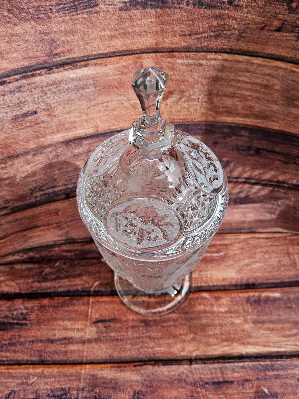 Apothecary Jar Lidded Etched Floral Patterns 14″ Crystal D’Adriana of Yugoslavia