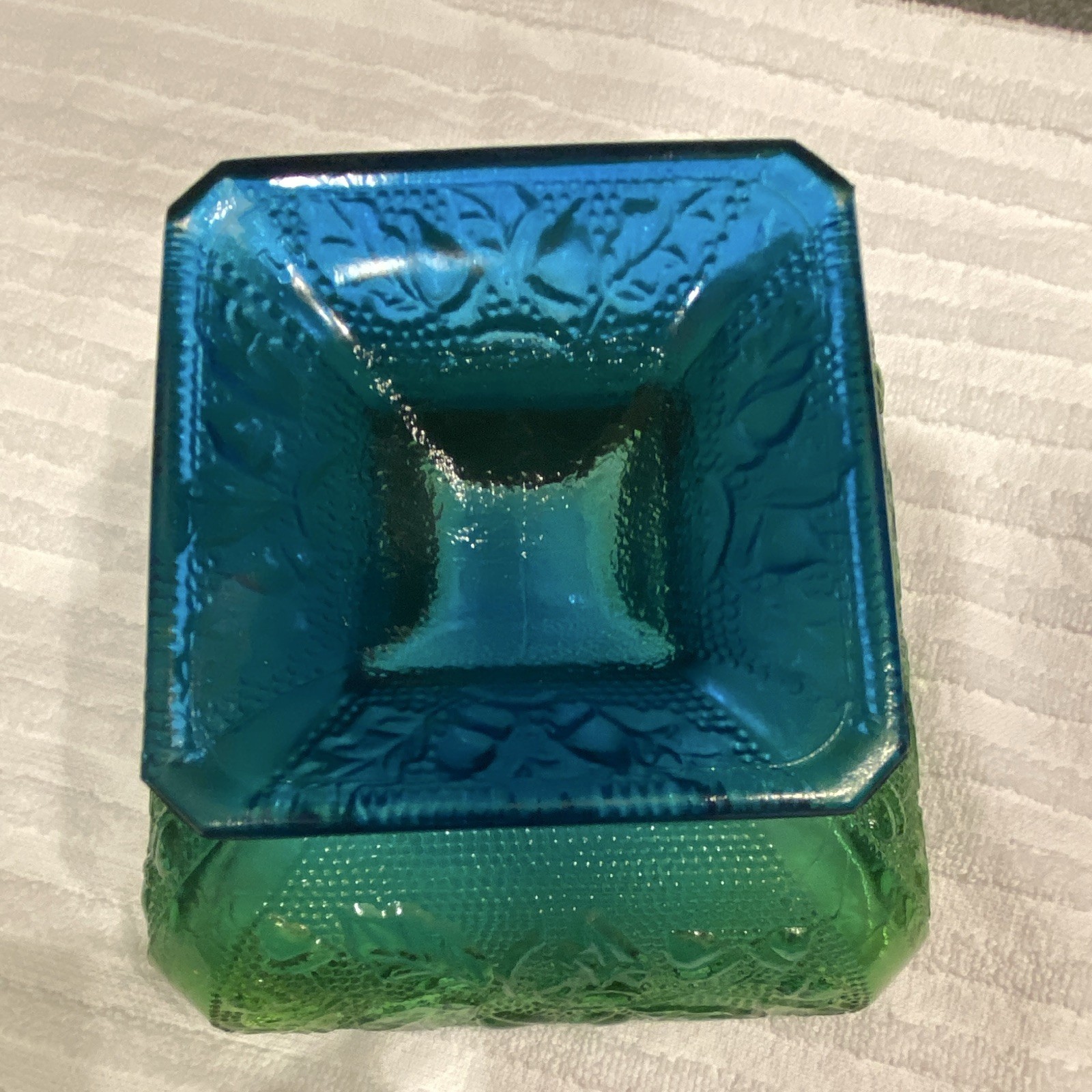 Vintage Jeannette Green Blue Ombré Acorn & Leaf Glass Lidded Candy Dish