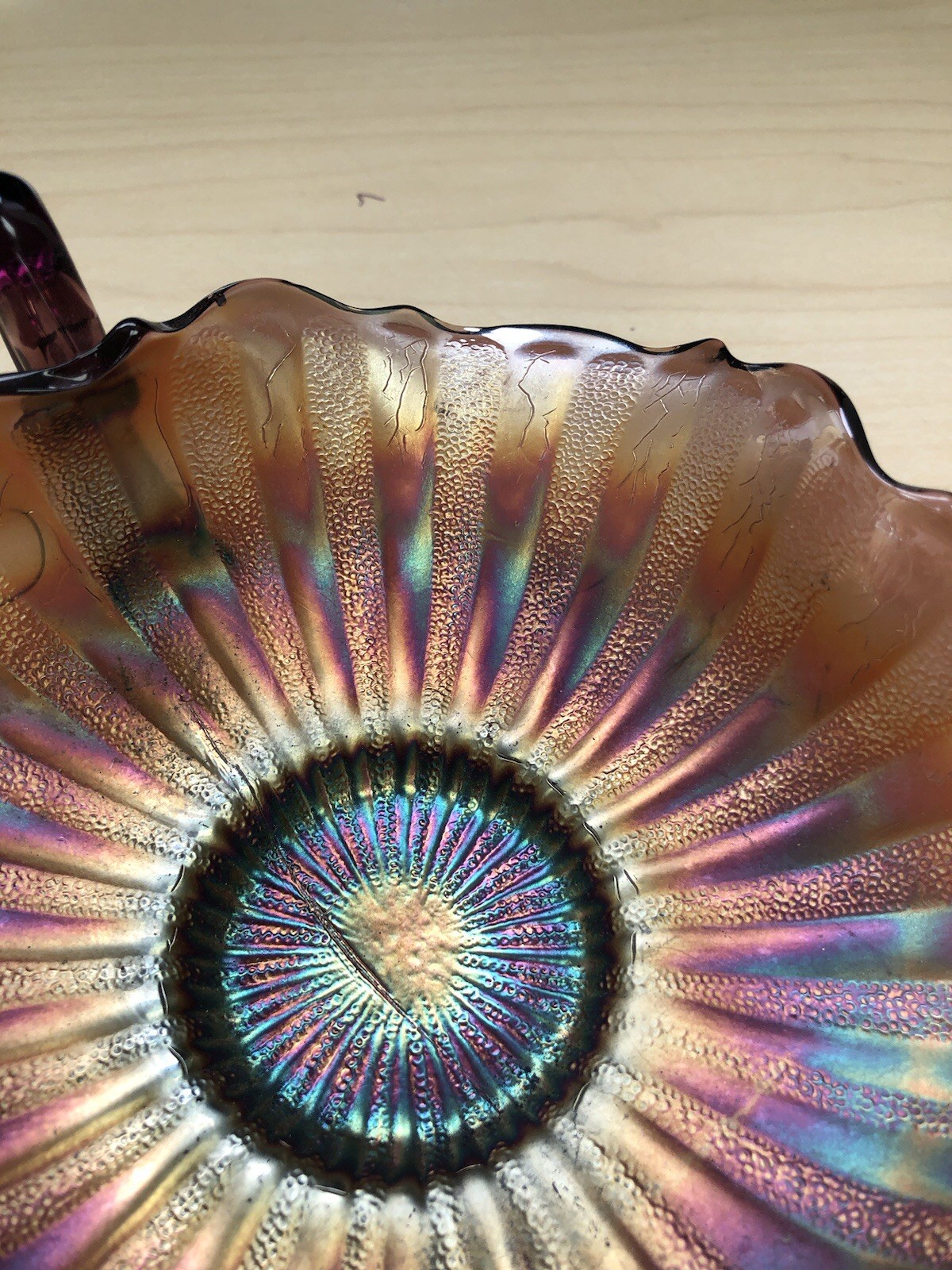 FENTON Stippled Rays Purple Amethyst Carnival Glass Double Handle Bowl Dish