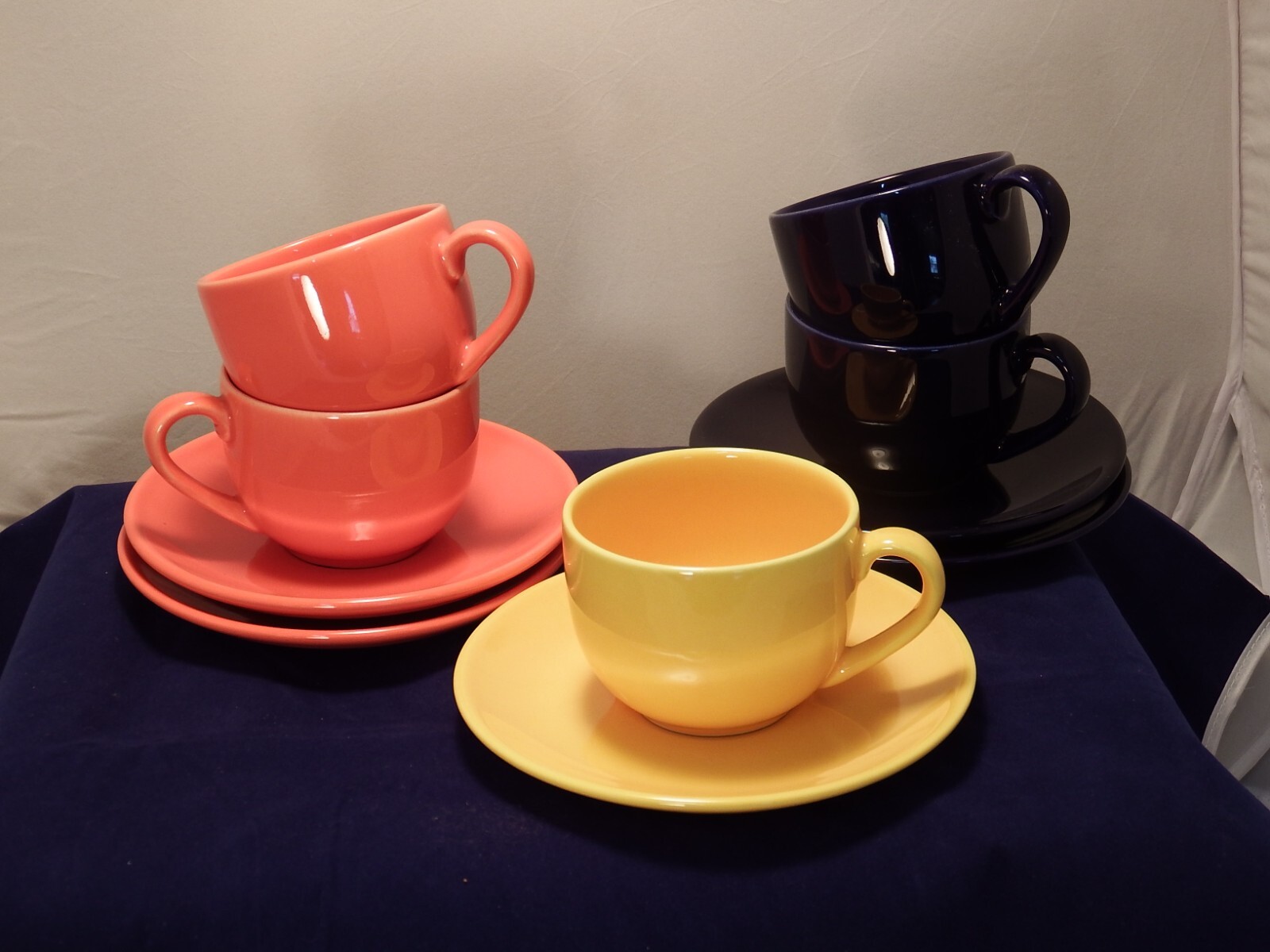 VISTA ALEGRE KERATABLE COBALT BLUE YELLOW ORANGE (5) CUPS & SAUCERS EXCELLENT