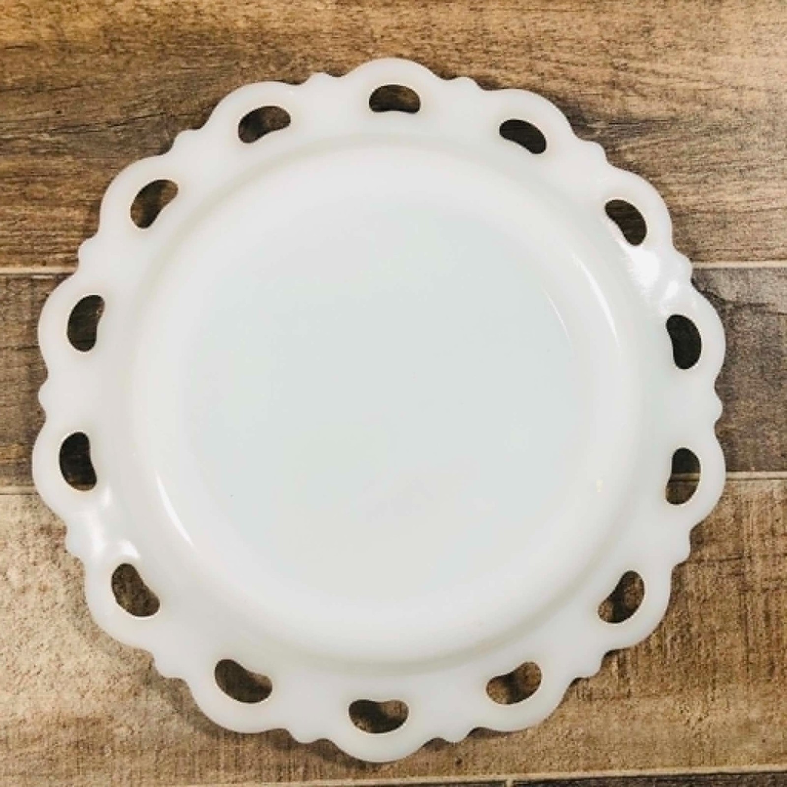 Vintage Anchor Hocking Milk Glass Open Lace Heart Border Plates Set of 5
