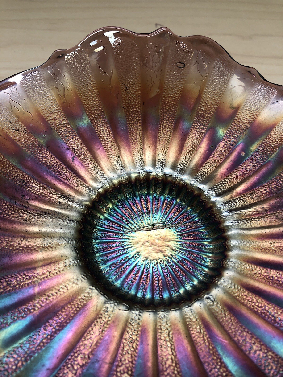 FENTON Stippled Rays Purple Amethyst Carnival Glass Double Handle Bowl Dish