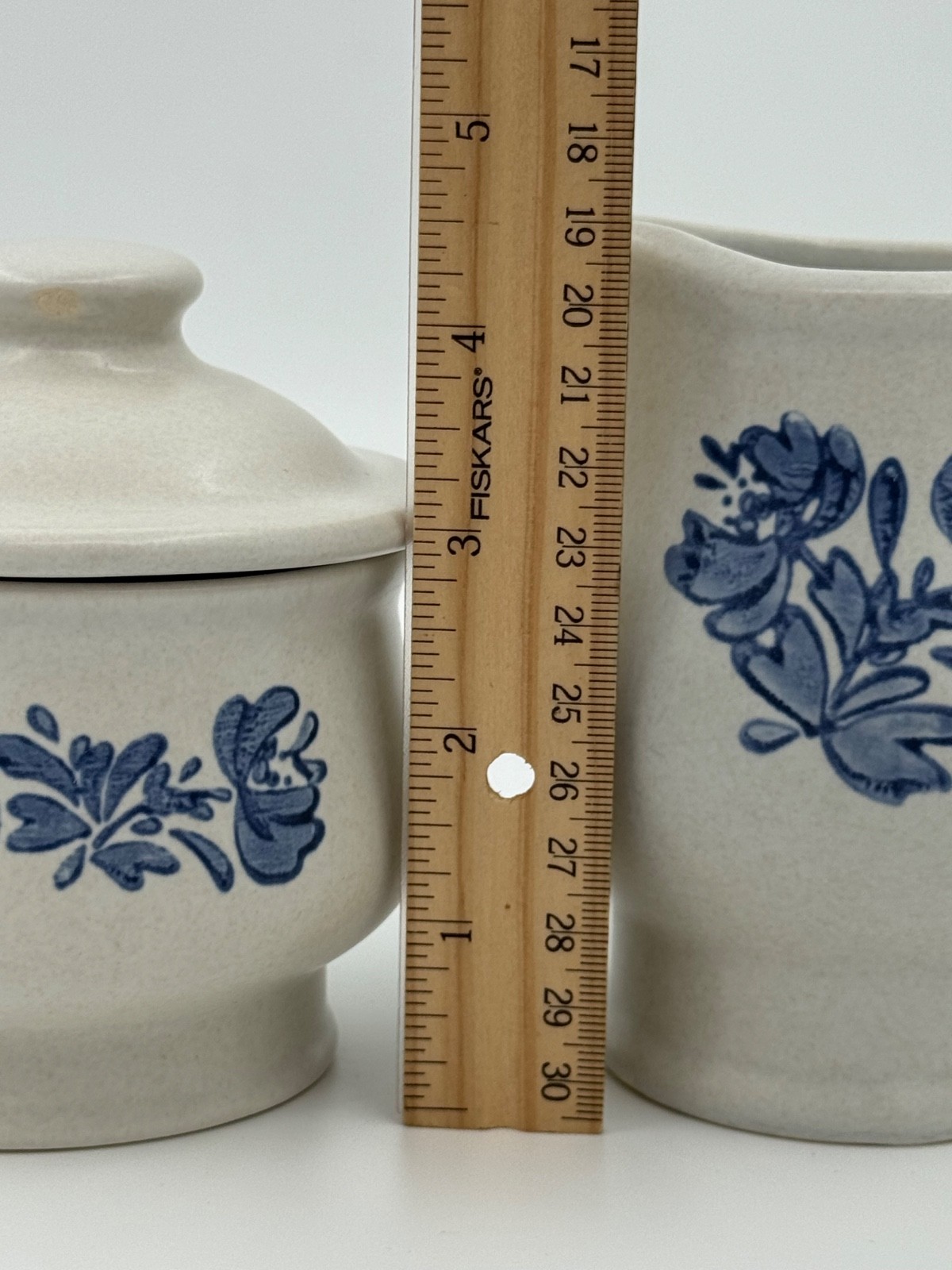 Vintage Pfaltzgraff Yorktowne Creamer #7-24 & Sugar Bowl w/Lid #7-22 Blue Floral