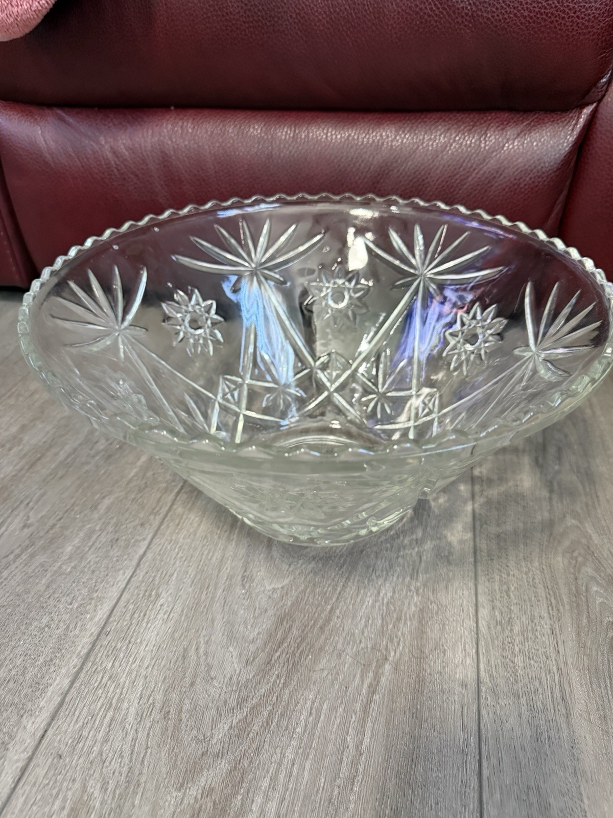 Clear Glass Cup & Saucer Set Starburst Pattern Twelve-Piece Round Glossy
