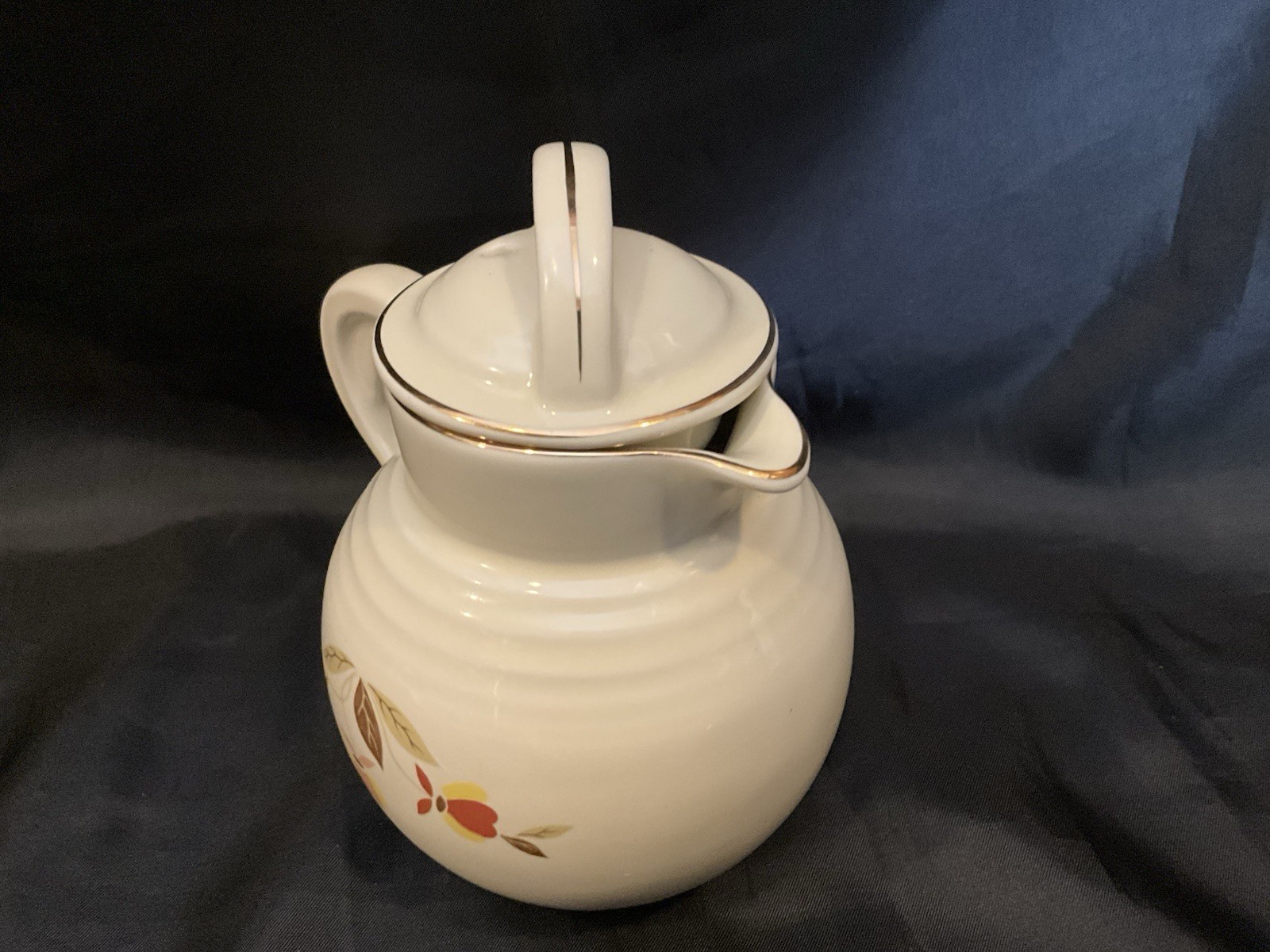 Jewel Hall Autumn Leaf Club 5 Band Syrup with Lid – 1994