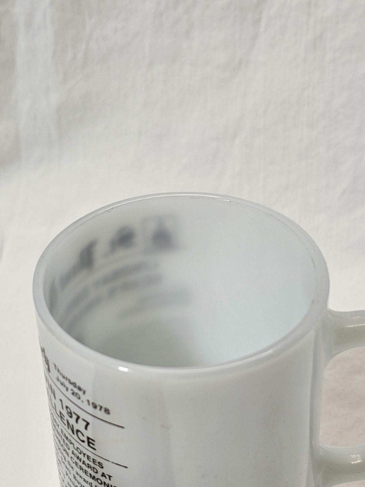St Paul Dispatch Lindsay Co. Sears Award of Excellence Federal Milk Glass Mug