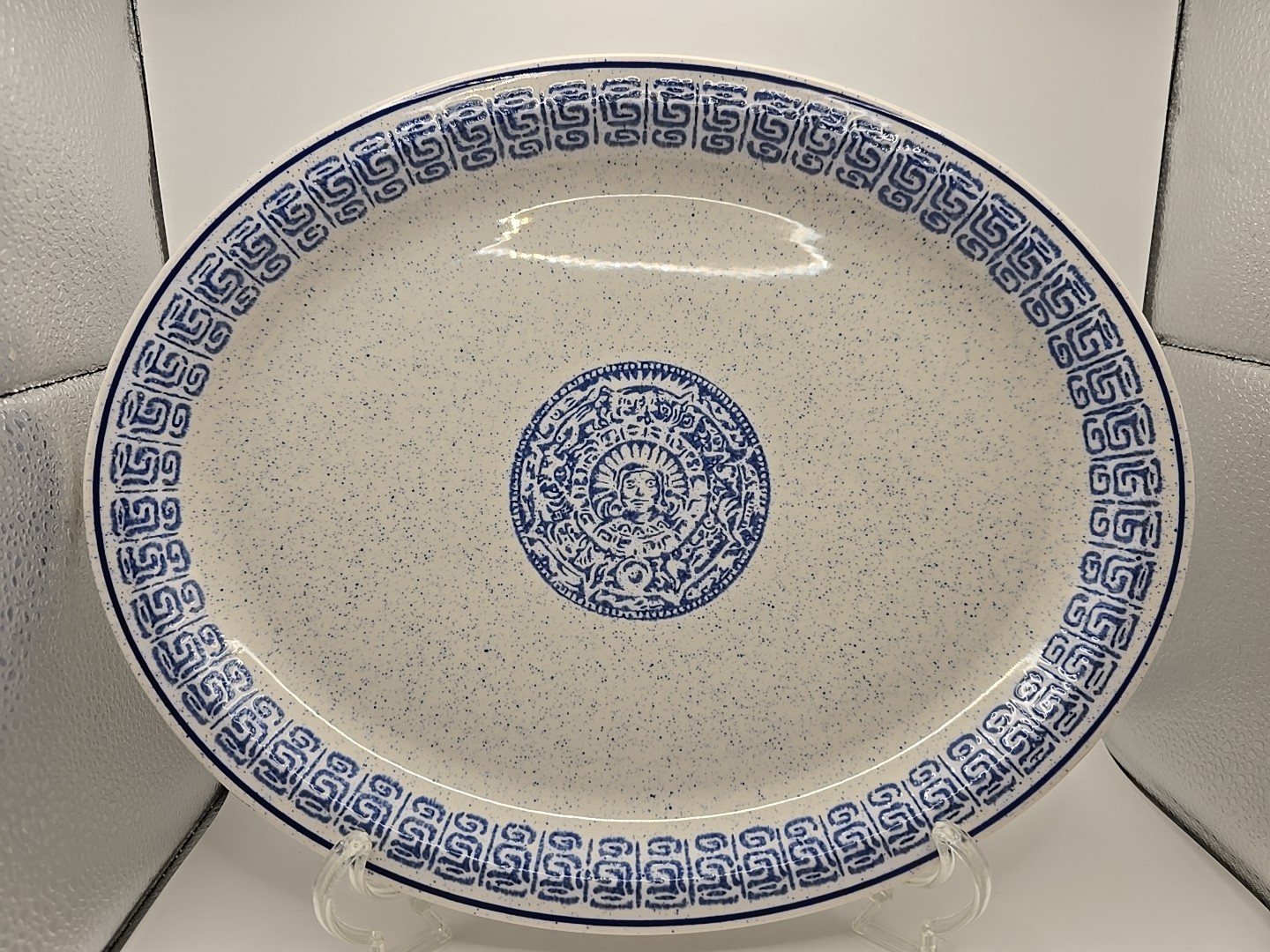 Vintage Buffalo Ceramic Blue & White Heavy Oval Serving Platter 13.5 X 10.5 In