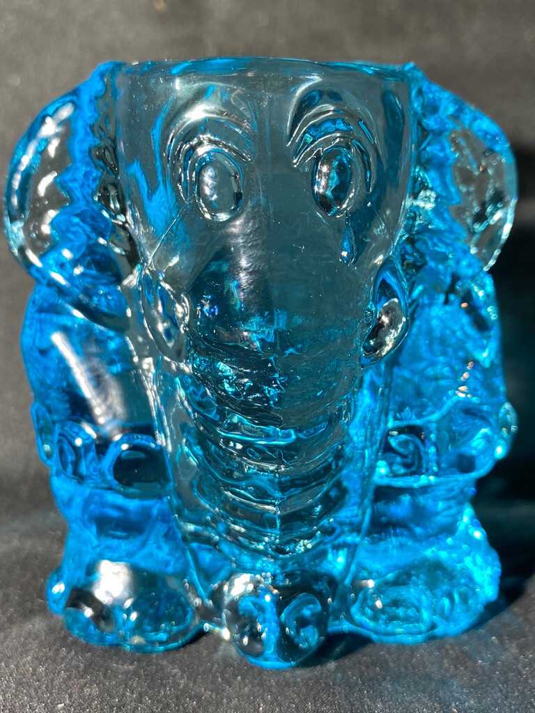 Blue Vaseline glass Circus elephant toothpick Q-tip holder uranium match crying
