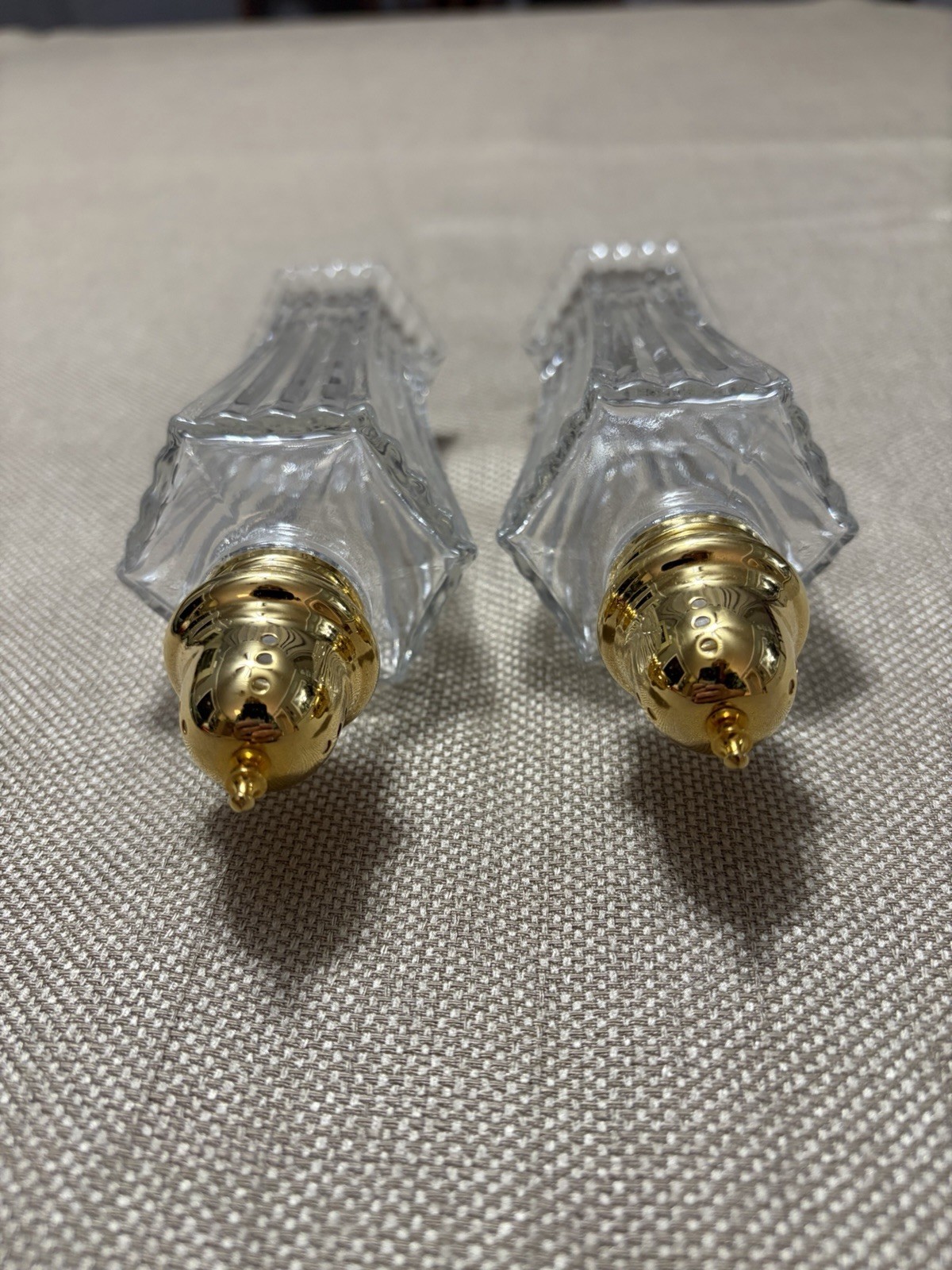 Mikasa Diamond Fire Glass 6″ Salt & Pepper Shakers W/ Goldtone Tops Japan